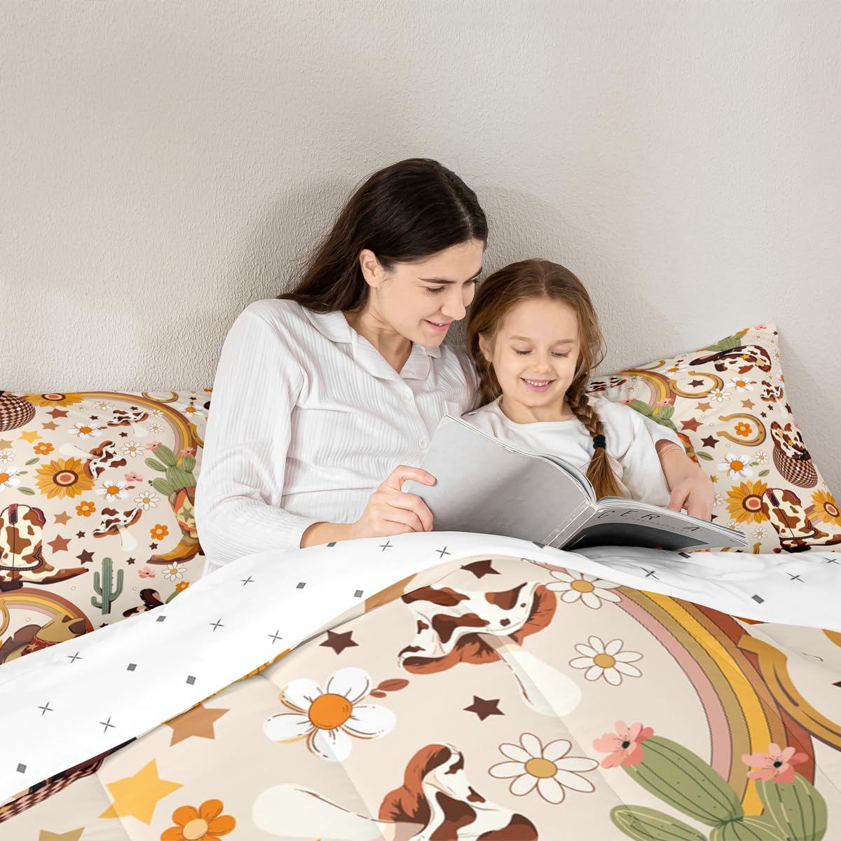 Feelyou Western Bedding Set Soft for Boys Girls, Cowgirl Floral Comforter Set Full Size Western Cowboy Boots Duvet Quilt Wild West Cactus Flower Bedroom Decor Light Beige 3 Pcs with 2 Pillow Cases