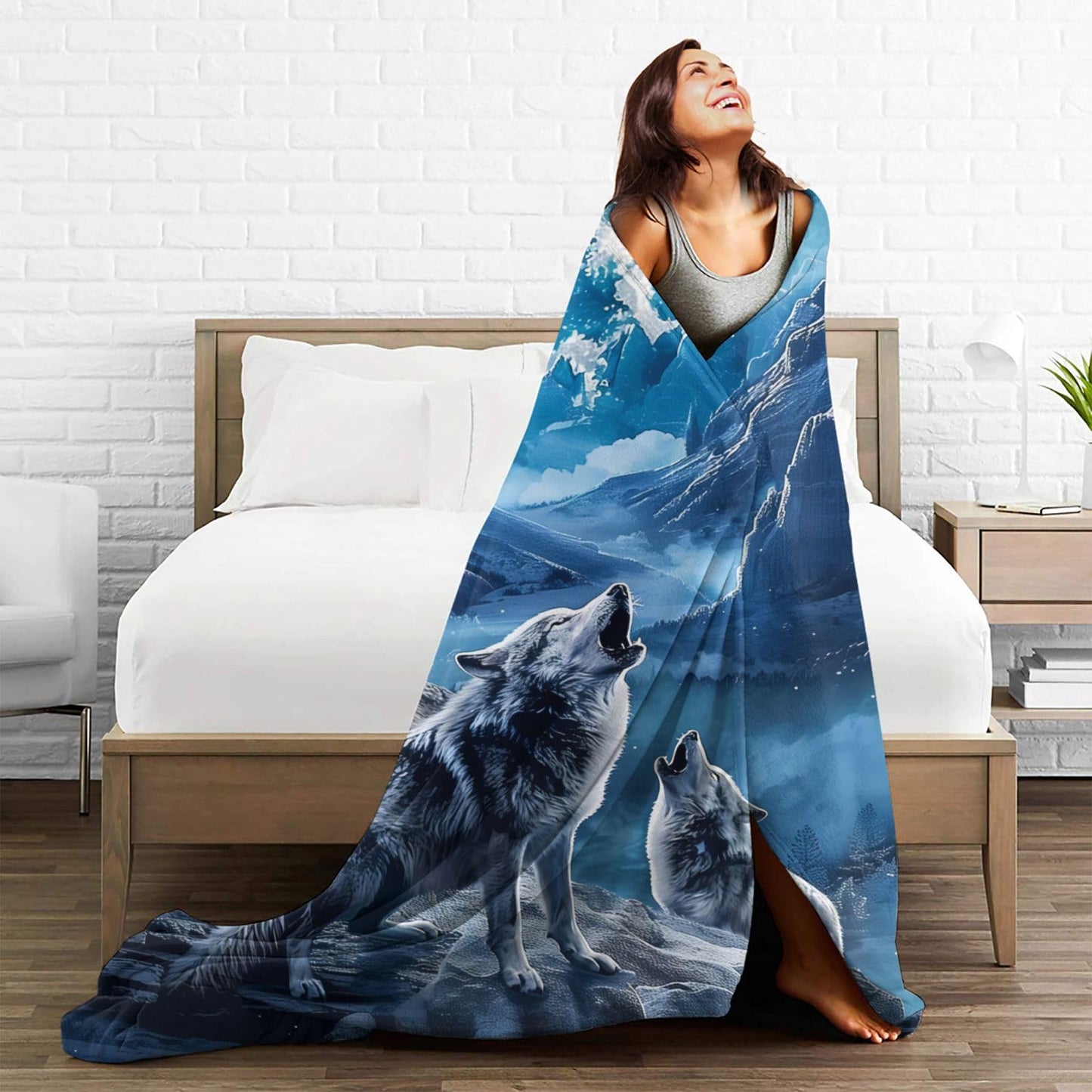 Howling Wolf Blanket Gifts for Adults Kids, Flannel Moon Wolf Pattern Throw Blankets for Bed Living Room Sofa Couch Traveling Camping, Soft Warm Lightweight Plush Wolf Decor 50x60in