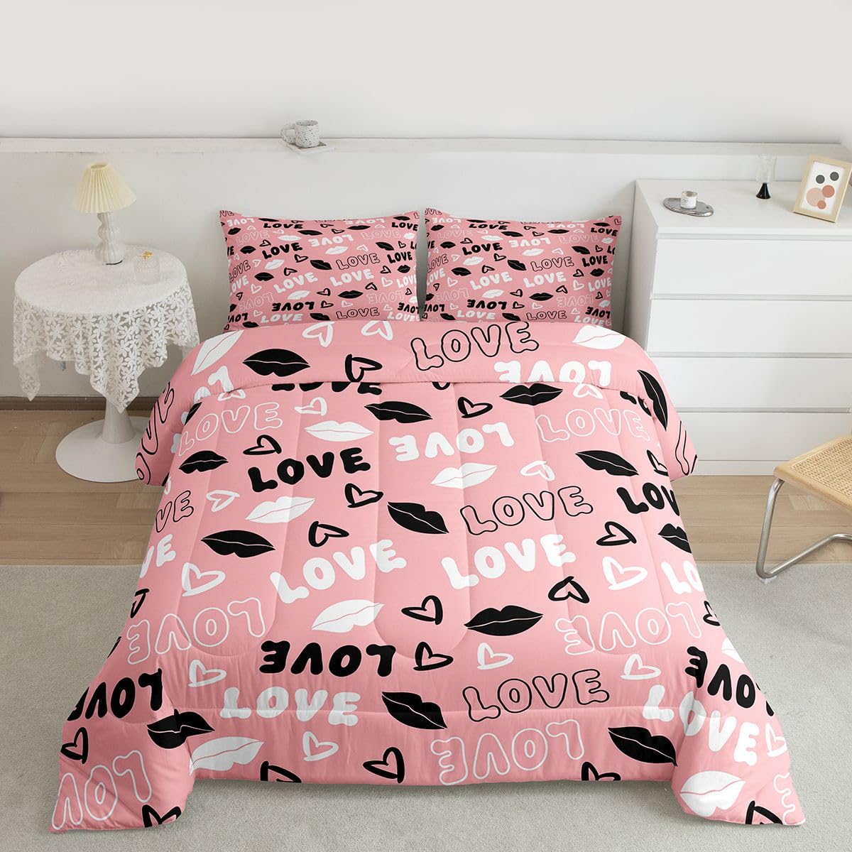Erosebridal Pink Love Comforter Set Queen Size Black and White Love Heart Lips Bedding Set for Girls Women Romantic Valentine Day Comforter Modern Fashion Cute Aesthetics Quilt Duvet