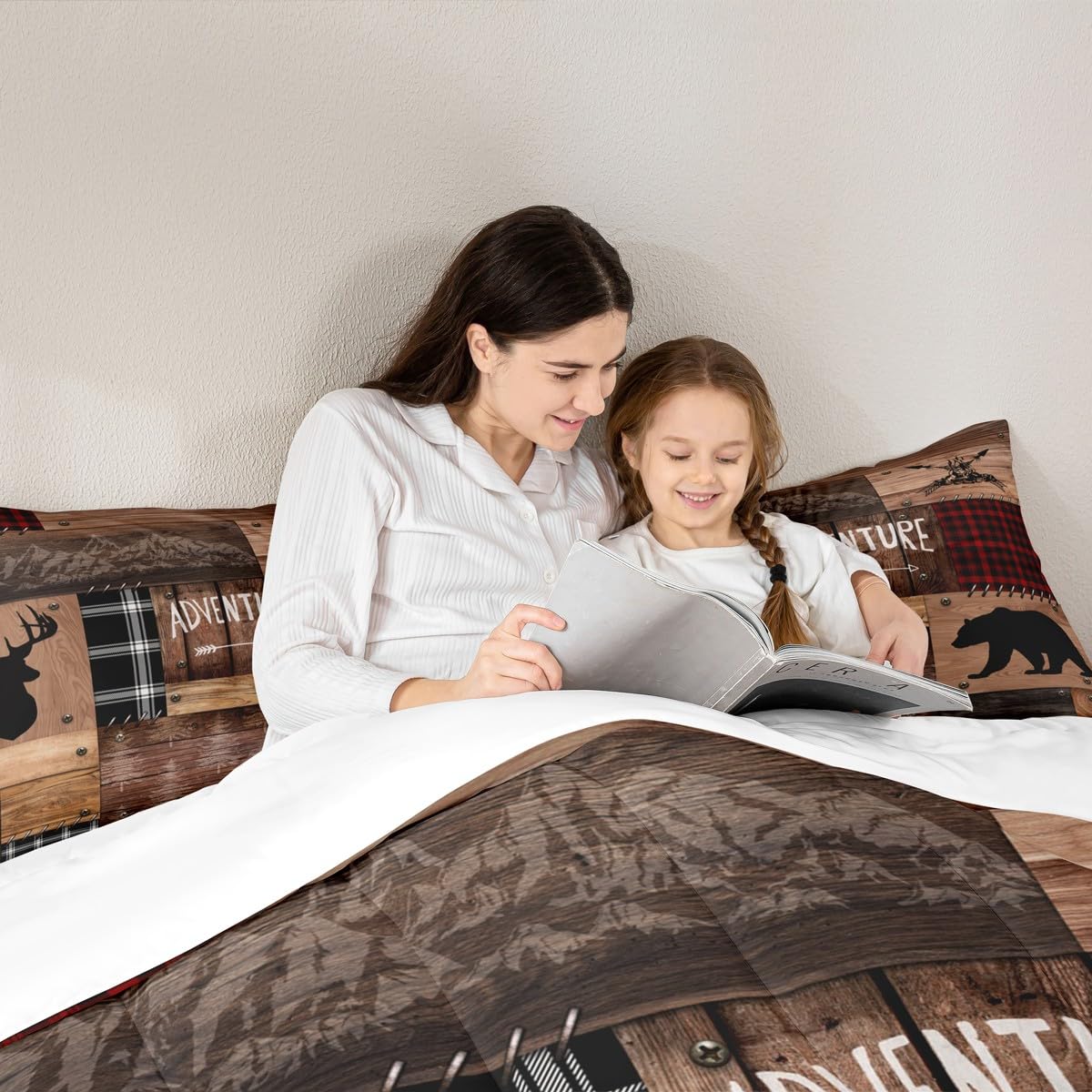 Rustic Cabin Comforter Set Twin Size,Farmhouse Bedding Set Kids Boys Girls Brown Cabin Decor,Hunting Animals Bedspread Bear Deer WildlifeDuvet Insert Patchwork Red Black Plaid Lodge Quilt Set 2pcs