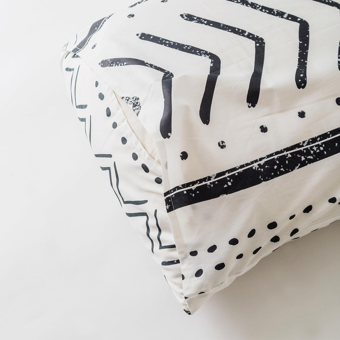 YuHeGuoJi Bohemian Aztec Duvet Cover Queen 100% Cotton 3 Pcs Set 1 Black White Striped Duvet Cover with Zipper Ties 2 Pillowcases Vintage Arrow Striped Pattern Boho Geometric Bedding Set Soft