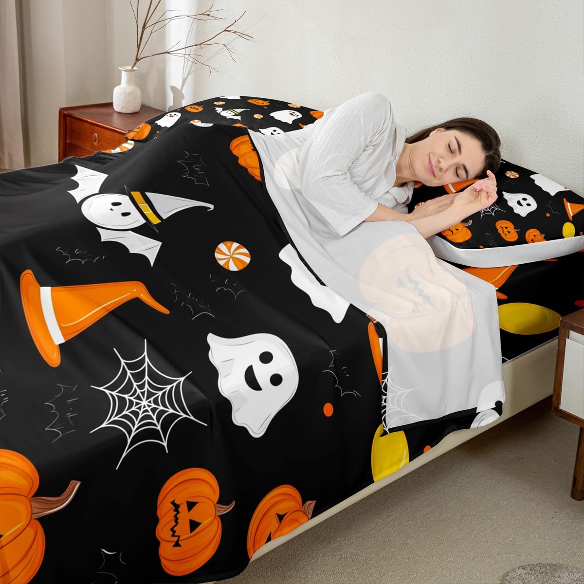 Feelyou Happy Halloween Bed Sheets Sets Twin Size Kids Boys Girls Cute Ghost Pumpkin Bedding Set Orange White Black Bed Sheet Set with 16-Inch Deep Pockets Cobweb 3Pcs with 1 Pillow Cases
