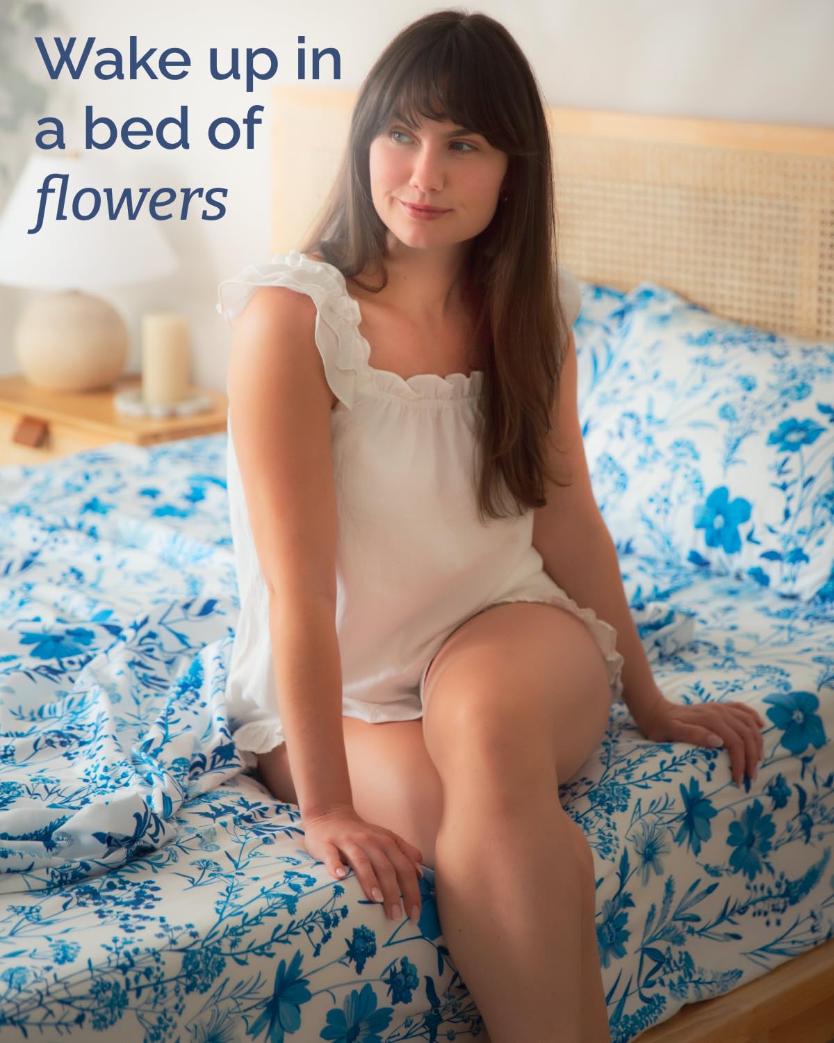 Floral Sheets - White & Blue Bed Sheet Set - 1 Flat, 1 Fitted & 2 Pillowcases w/ Deep Pockets - Comfy, Cozy, Wrinkle & Fade Free - Boho Botanical Bedding - Soft, Breathable & Cooling - Full Size Set