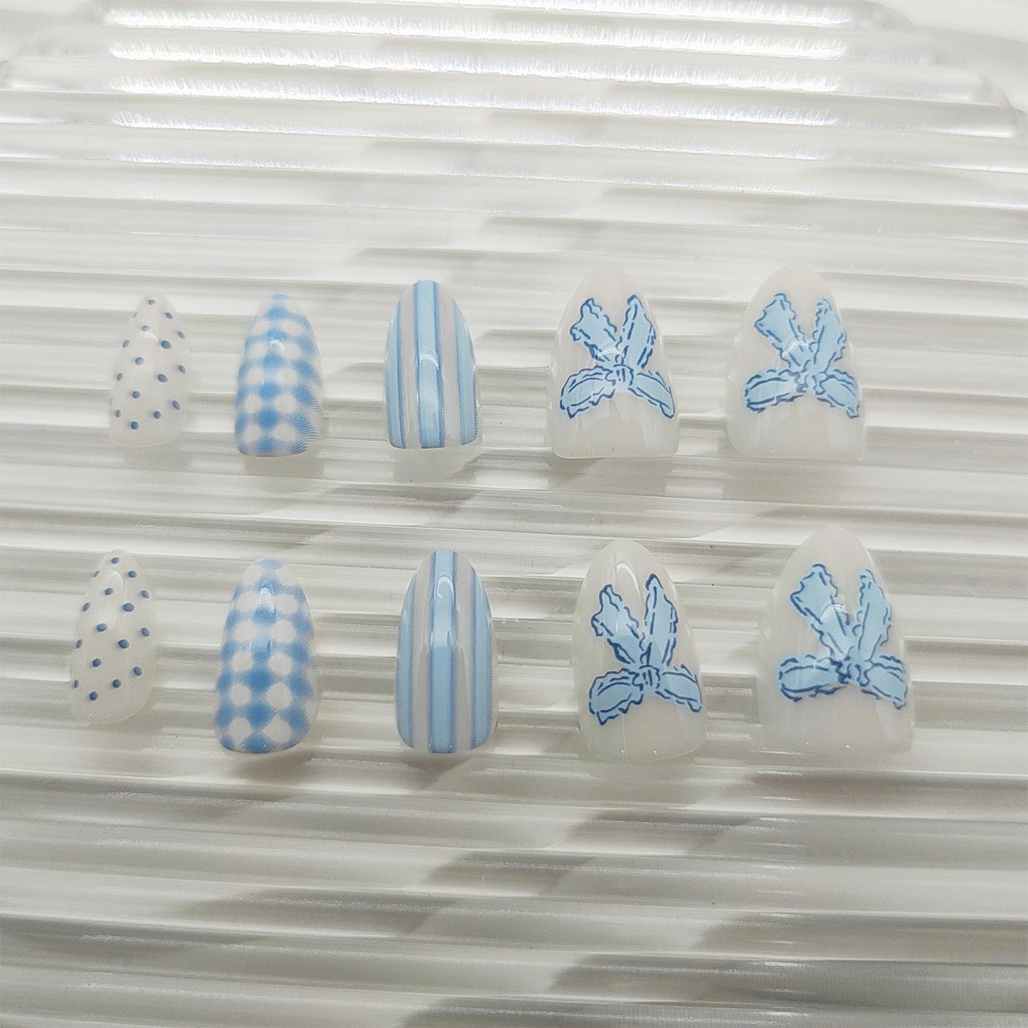 Almond Short Press on Nails Blue White Fake Nails with Polka Dot Checkered Bow Design Glossy Glue on Nail Full Cover Reusable False Nail for Women 24 Pcs