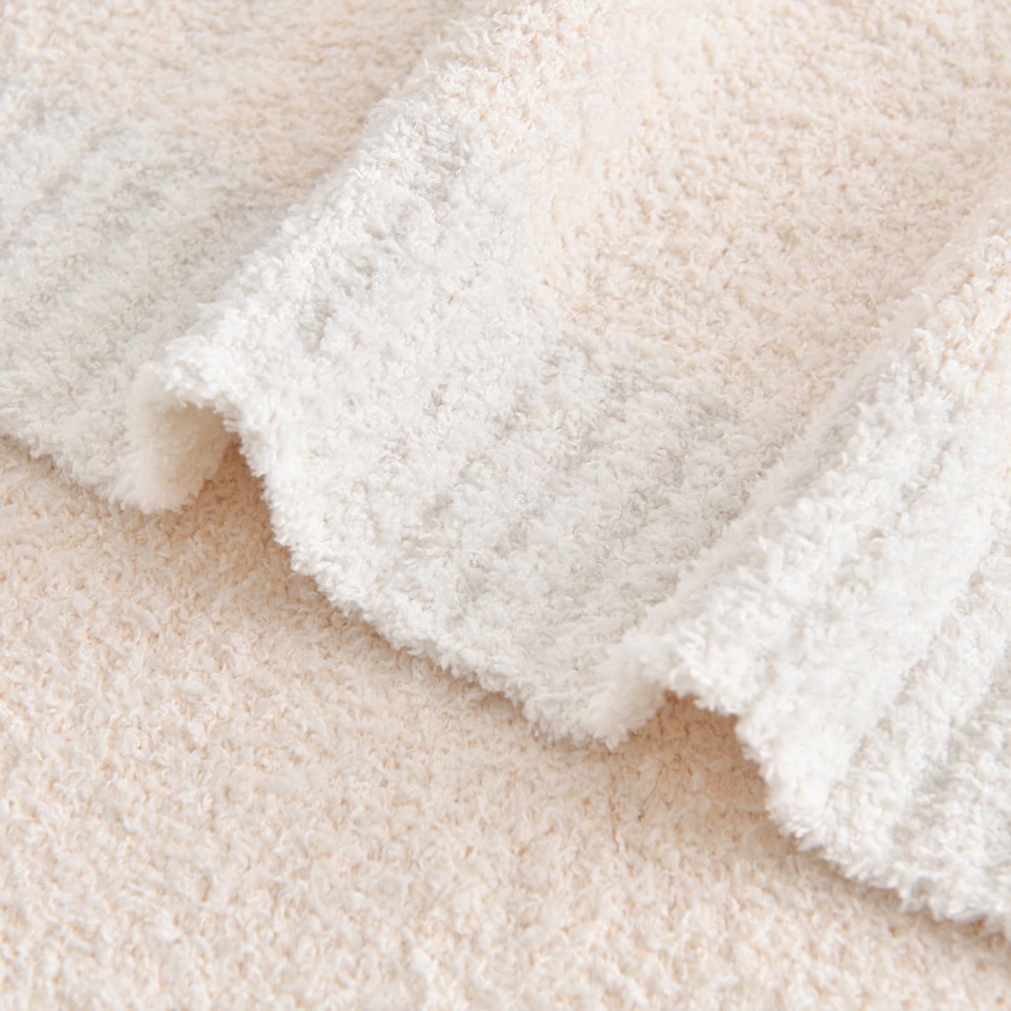 Chunky Knit Boucle Throw Blanket, Soft Washable Coastal Blanket for Bed Couch, Lightweight Cozy Oversized Feather Knit Blanket Indoor Outdoor for Sofa (Ivory White, Throw 50"x60")