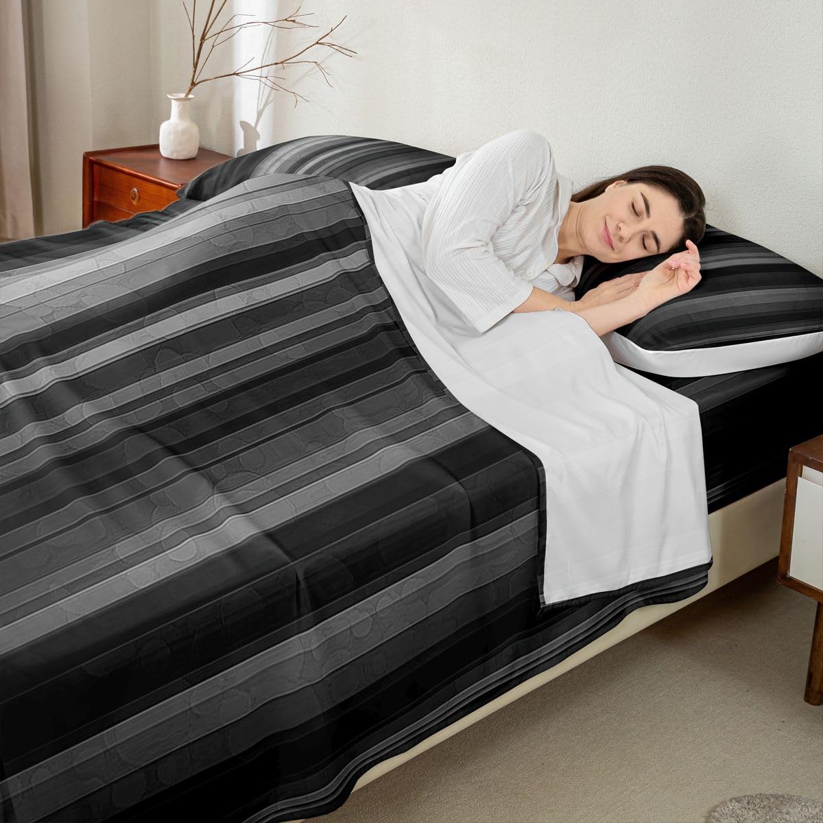 jejeloiu Modern Striped Bed Sheets Set Full Size Geometric Bed Set Black Gray Deep Pocket Fitted Sheet Gradien Breathable Soft Lightweight Microfiber