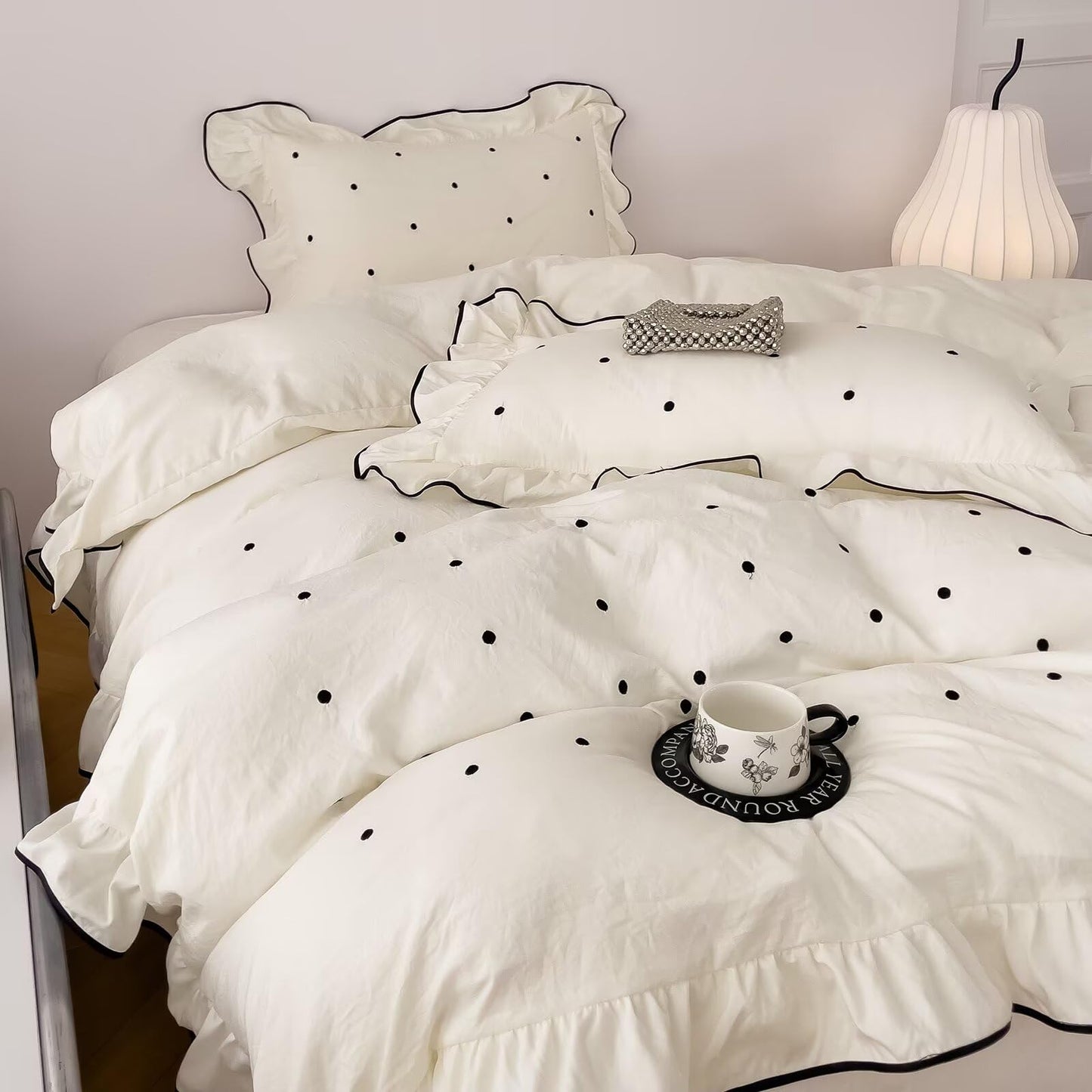 AMZTOP Duvet Cover Queen Size Polka Dot Beige 3 Pcs(1 Duvet Cover with 2 Pillowcases),Soft Washed All Seasons Comforter Covers with Ruffles,Cute Queen Bedding Set for Teen Girls 90"×90"
