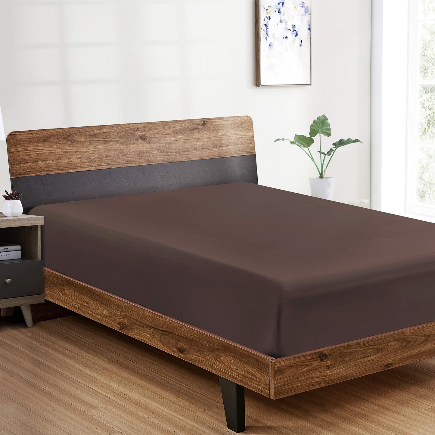 FreshCulture Queen Fitted Sheet - Hotel Quality, Ultra Soft & Breathable Brushed Microfiber, Deep Pocket, Cooling Fitted Sheets for Queen Size Bed (Brown)
