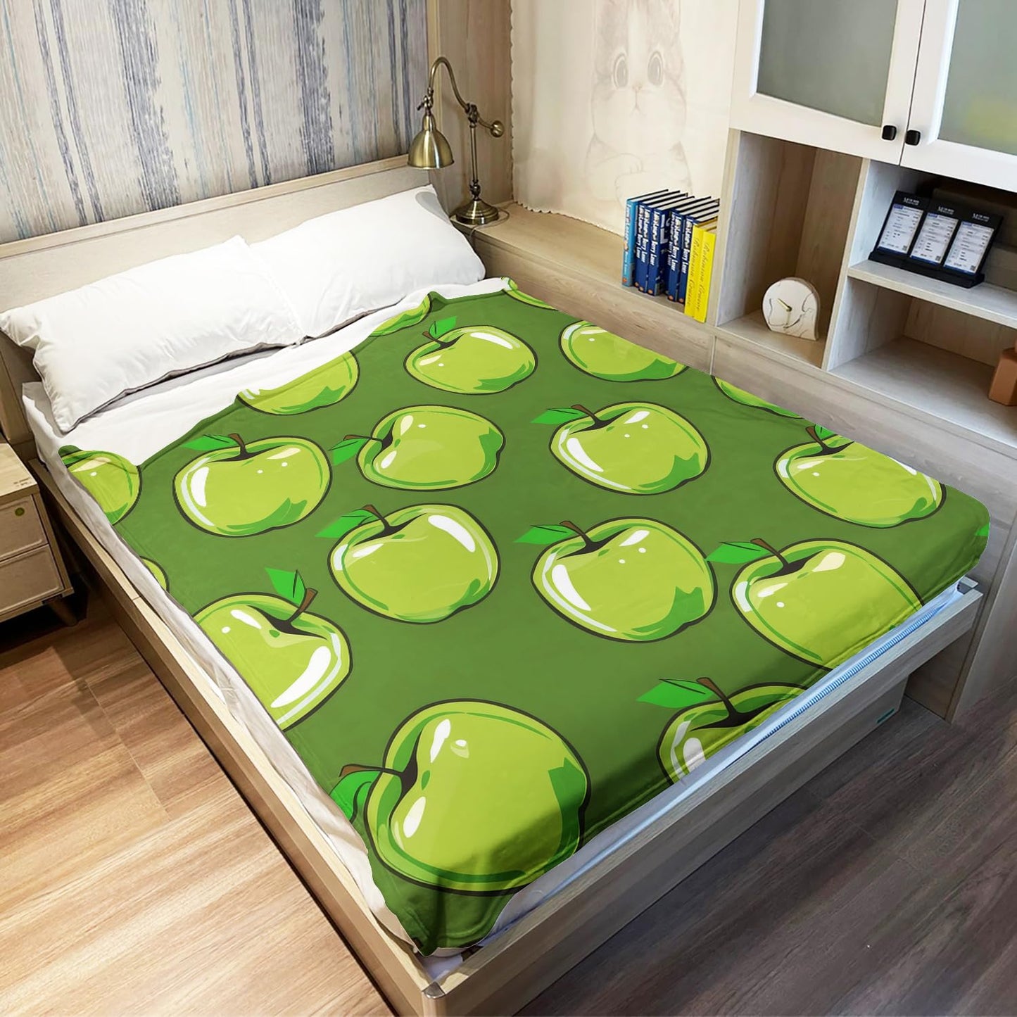 XSMEI Green Apples Throw Blanket, Decorative Fleece Blanket with Fresh Fruit Design, Super Soft Warm and Cozy, Gifts for Women Girls Kids, 50" x 60"