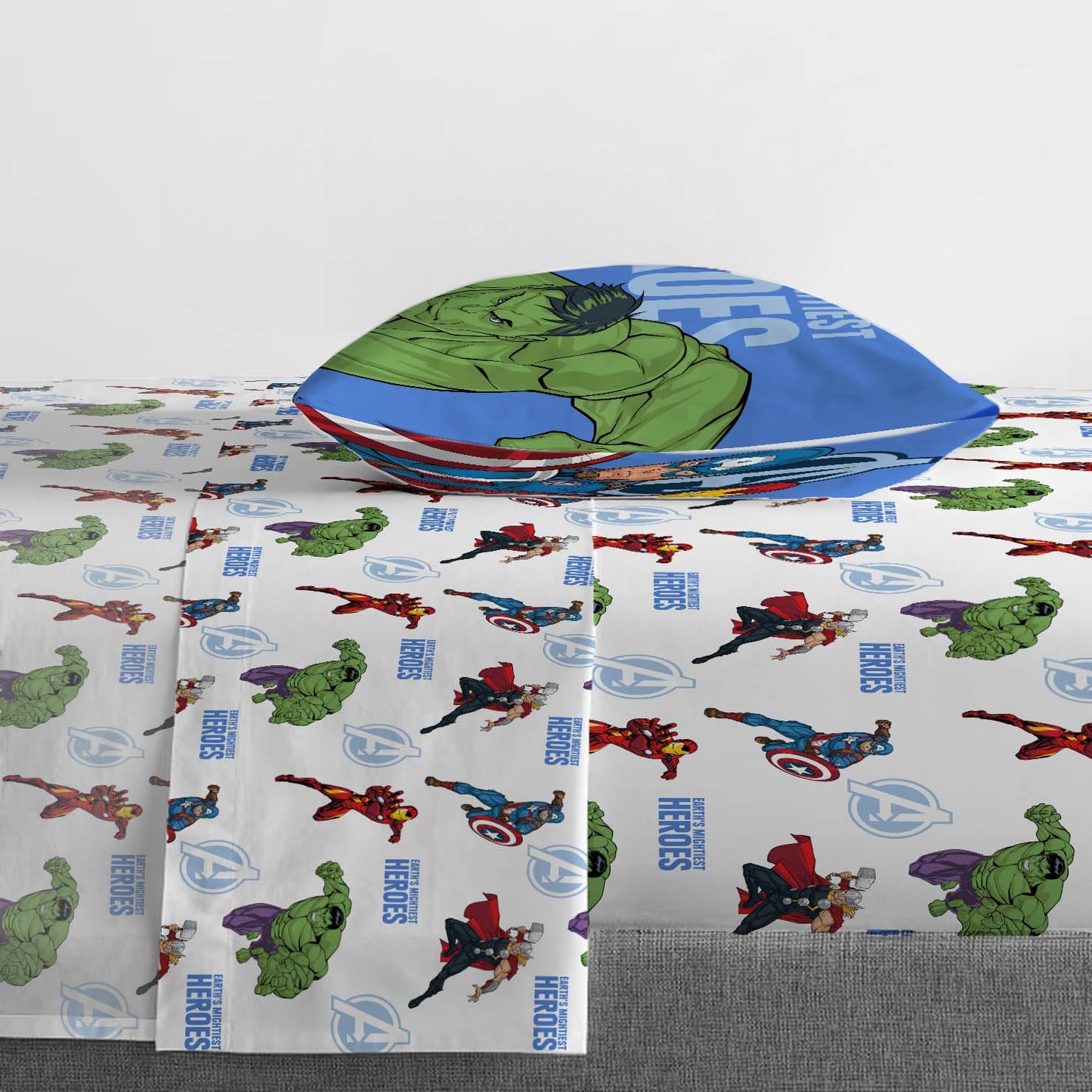 Jay Franco Kids Sheet Set with Fitted, Flat Sheets & Pillow Cover - Ultra-Soft Bedding with Pillowcase for Room Decor, White - Avengers, 3 Piece Twin