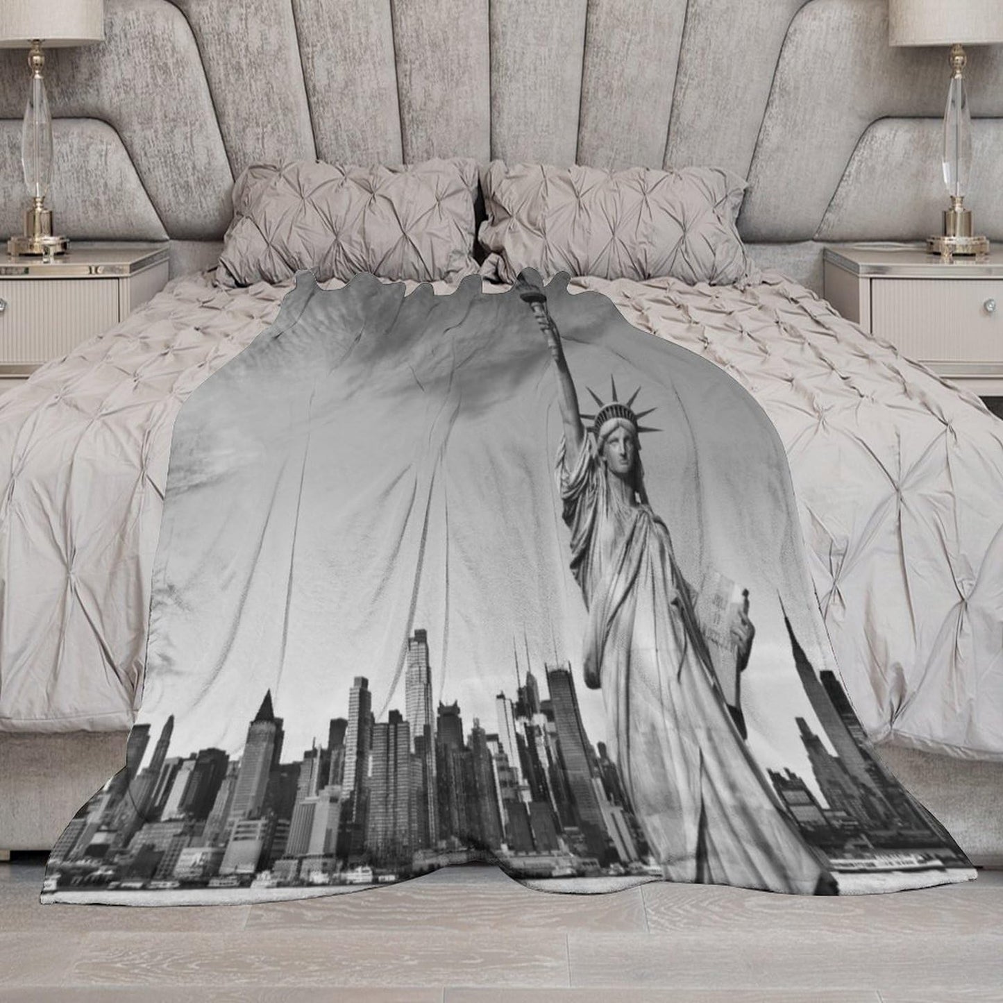 Cityscape Throw Blanket,New York Skyscraper Pattern Soft Cozy Warm Flannel Blankets for Sofa Couch Bed Gifts for Lover Kids Boys Grils Women Adults 30x40 Inch