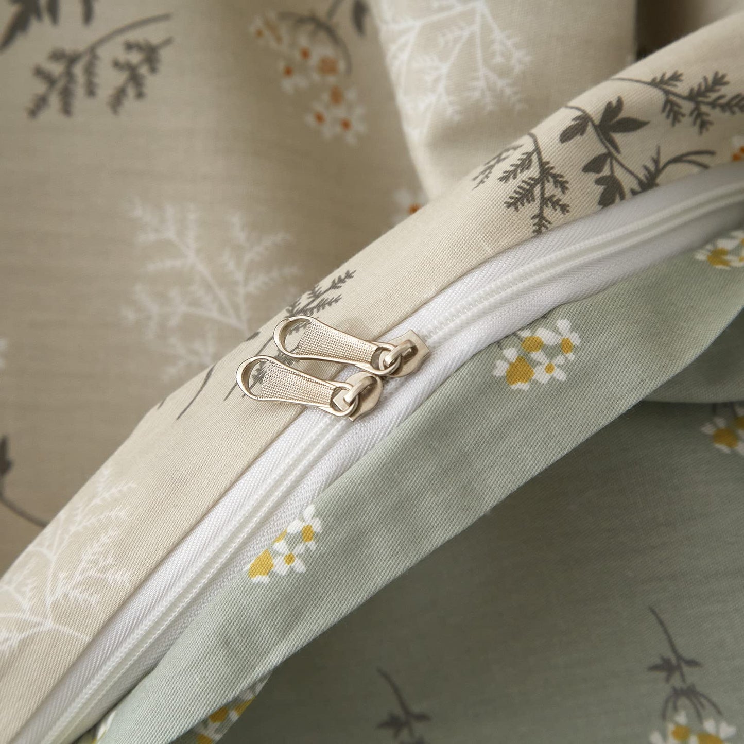 VM VOUGEMARKET Garden Flower Duvet Cover Set Queen Cotton Aesthetic Bedding Set Reversible Duvet Cover with 2 Pillow Shams,Blooming Comforter Cover for Girls