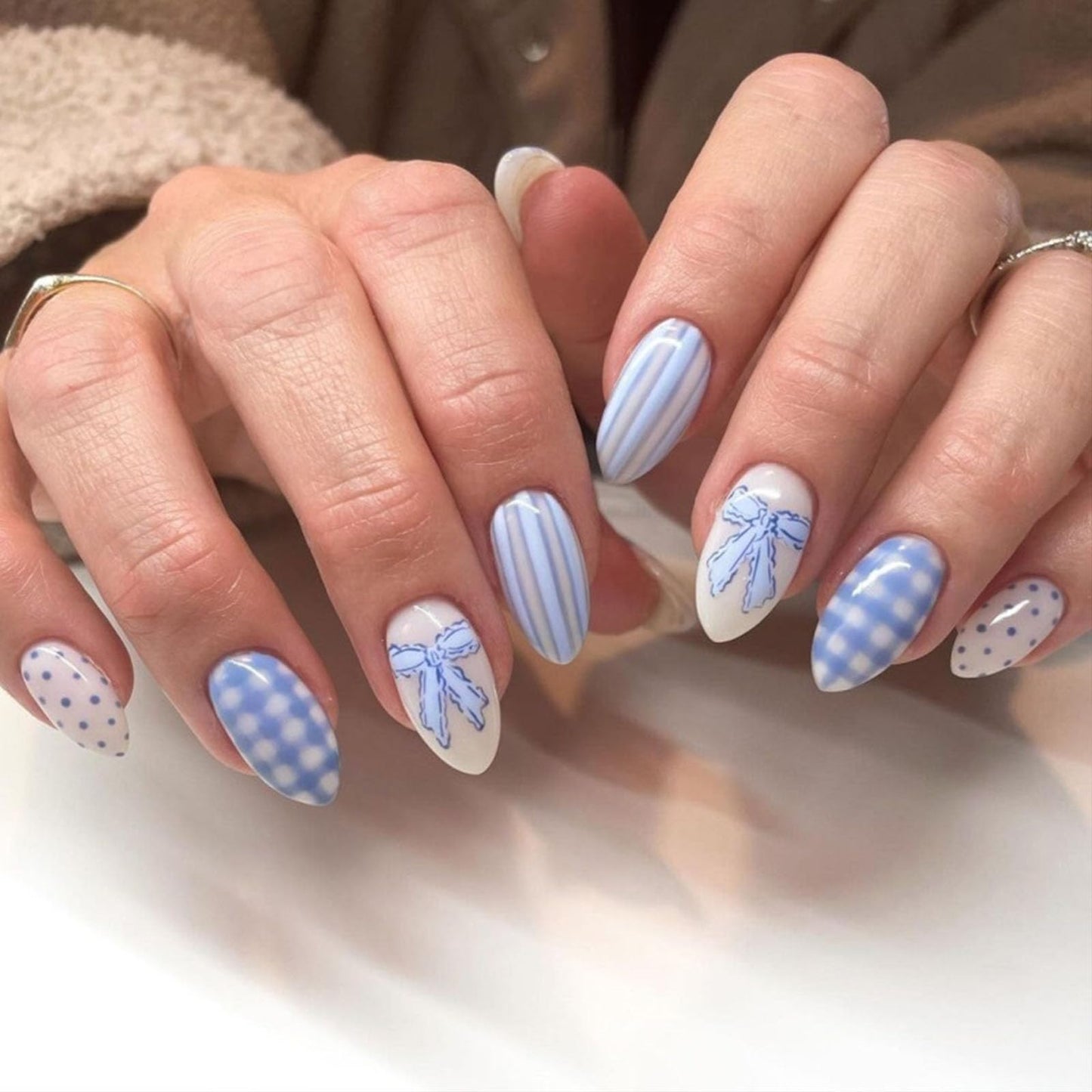 Almond Short Press on Nails Blue White Fake Nails with Polka Dot Checkered Bow Design Glossy Glue on Nail Full Cover Reusable False Nail for Women 24 Pcs