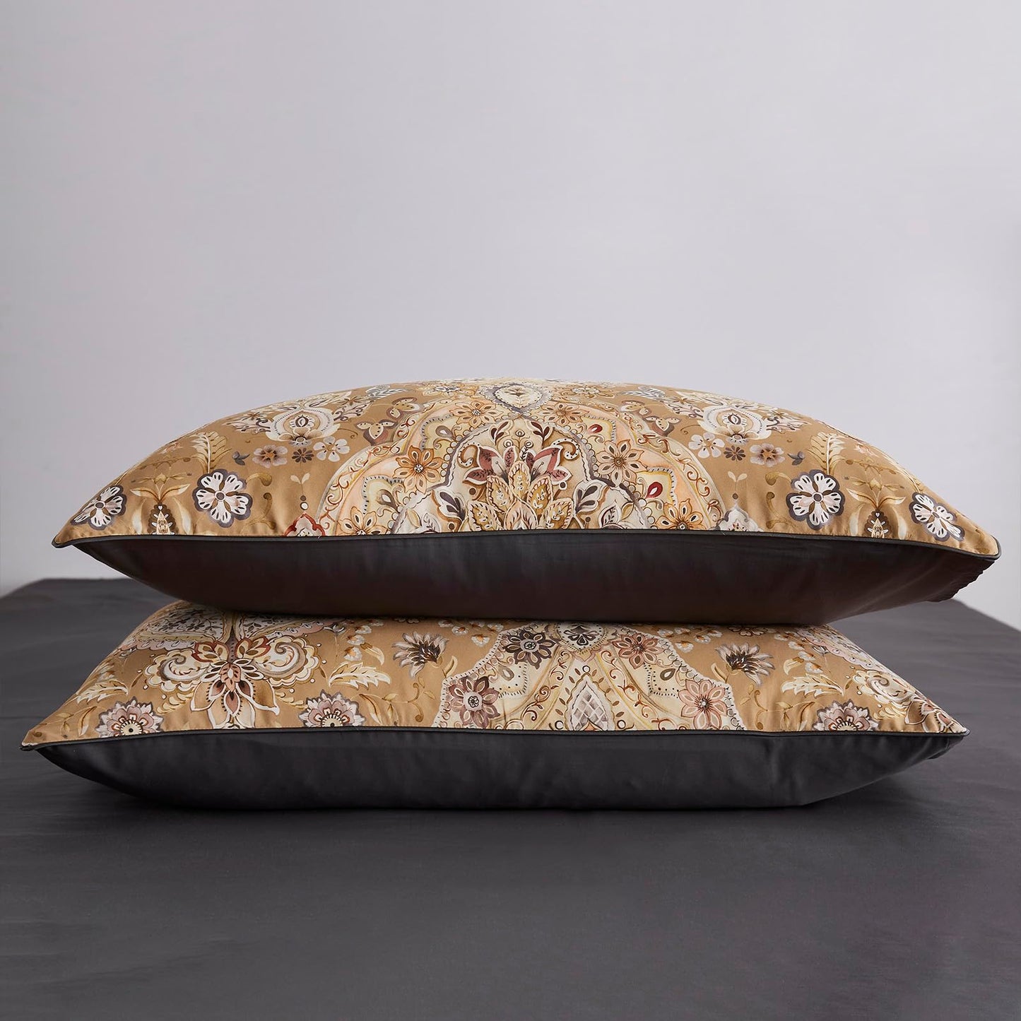 mixinni Long Staple Cotton Percale Golden Paisley Duvet Cover King Size Boho Floral Pattern 3 Pieces Soft Aesthetic Bedding Set for Him and Her, 1 Duvet Cover and 2 Pillowcases for All Seasons