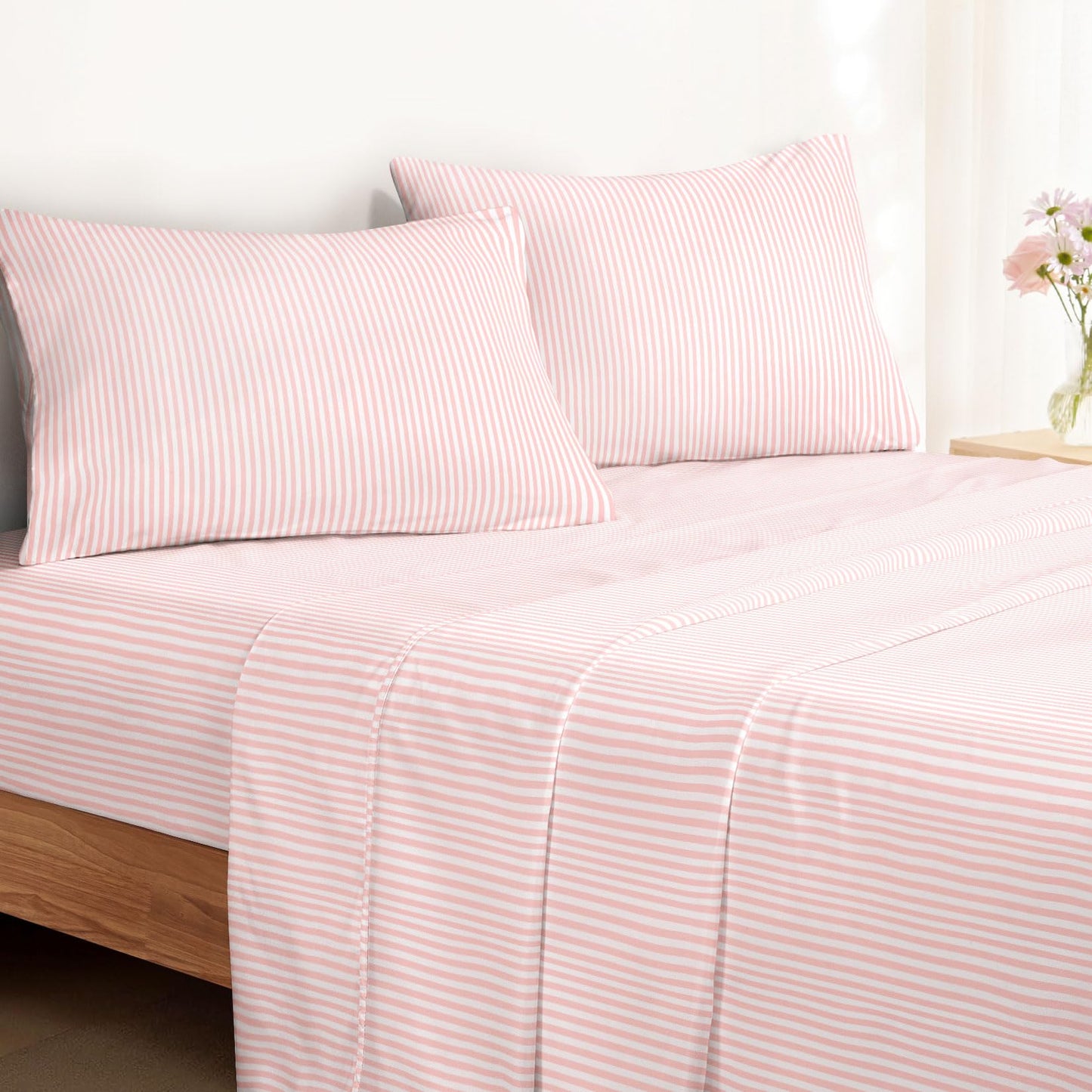Wake In Cloud - Striped Bed Sheets, 4-Piece Sheet Set, Ticking Vertical Pin Stripe Modern Farmhouse Pattern Printed Bedding, Deep Pocket, Pink White, Queen Size