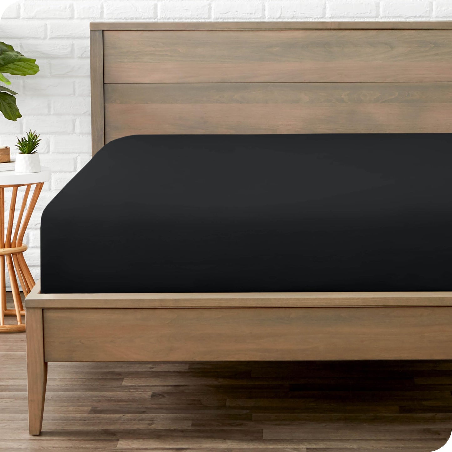 Bare Home Fitted Bottom Sheet Queen - Premium 1800 Ultra-Soft - Ultra-Soft Wrinkle Free - Deep Pocket - Fitted Sheet (Queen, Black)