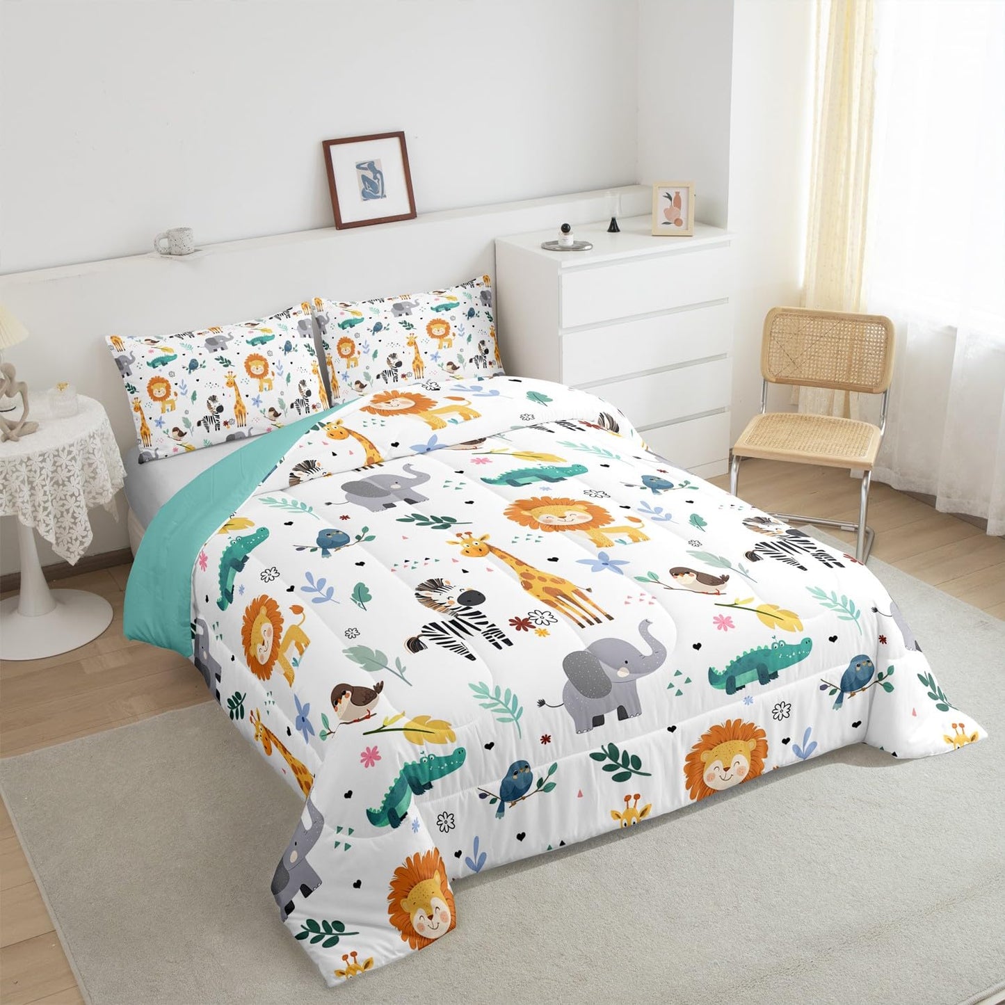 Erosebridal Queen Size Zoo Animal Comforter Set, Giraffe Lion Elephant Bedding Set, Cute Wild Animals Down Comforter for Kids Teens Boys Girls Bedroom, Cartoon Safari Wildlife Quilt,Lightweight