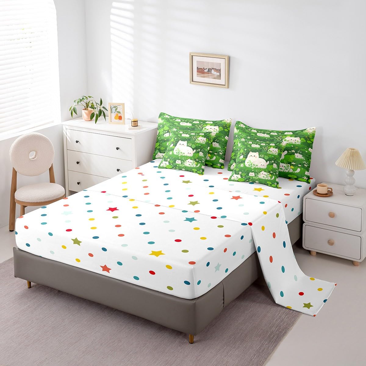 Erosebridal Cartoon Cat Bedding Set King Size, Cute Kitten Animals Comforter Set, Spring Lawn Flowers Kids Teens (Comforter+Fitted+Flat Sheet+2 Pillowcases+2 Throw Pillow Covers) 7 Pieces Bed Set