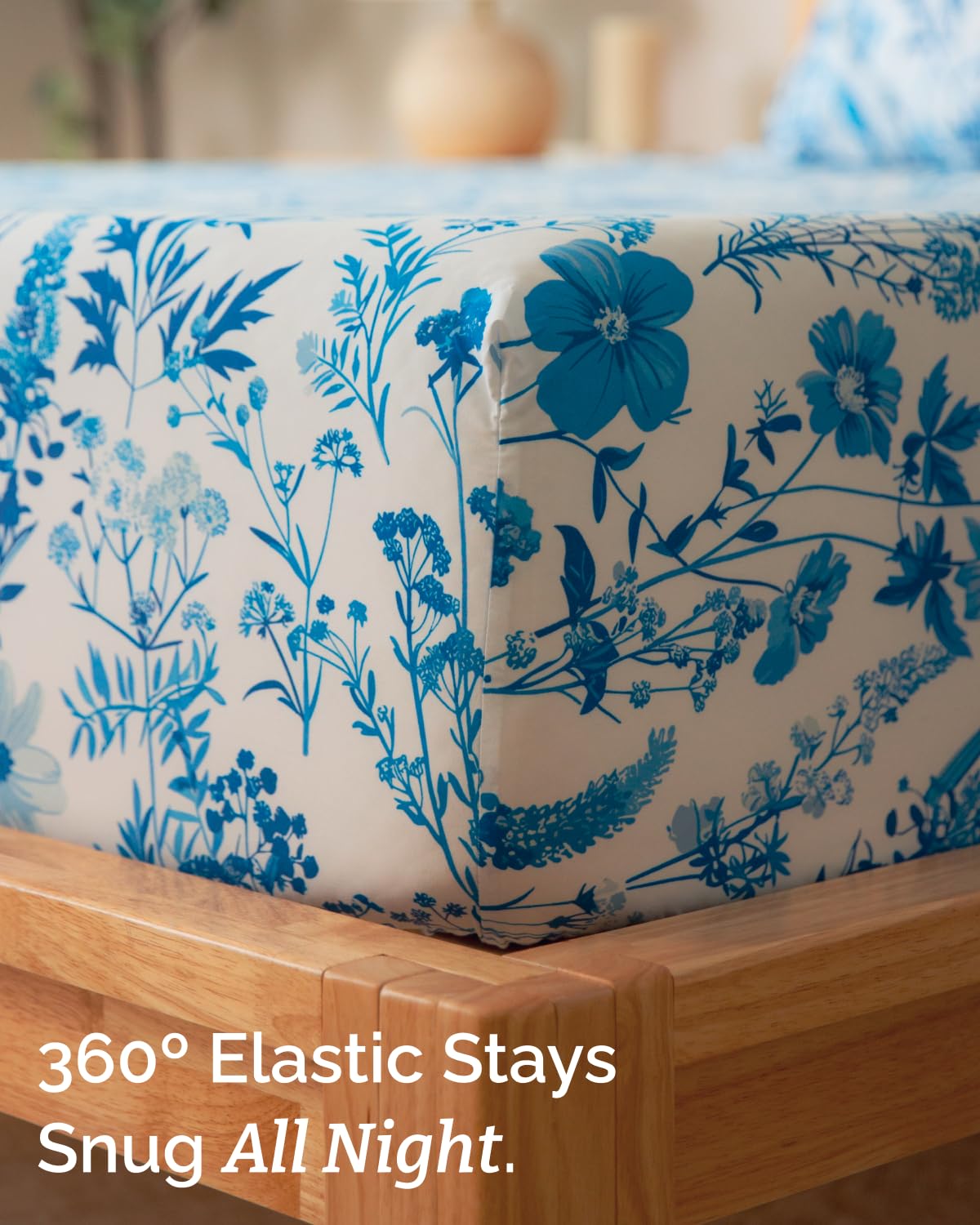 Floral Sheets - White & Blue Bed Sheet Set - 1 Flat, 1 Fitted & 2 Pillowcases w/ Deep Pockets - Comfy, Cozy, Wrinkle & Fade Free - Boho Botanical Bedding - Soft, Breathable & Cooling - Full Size Set