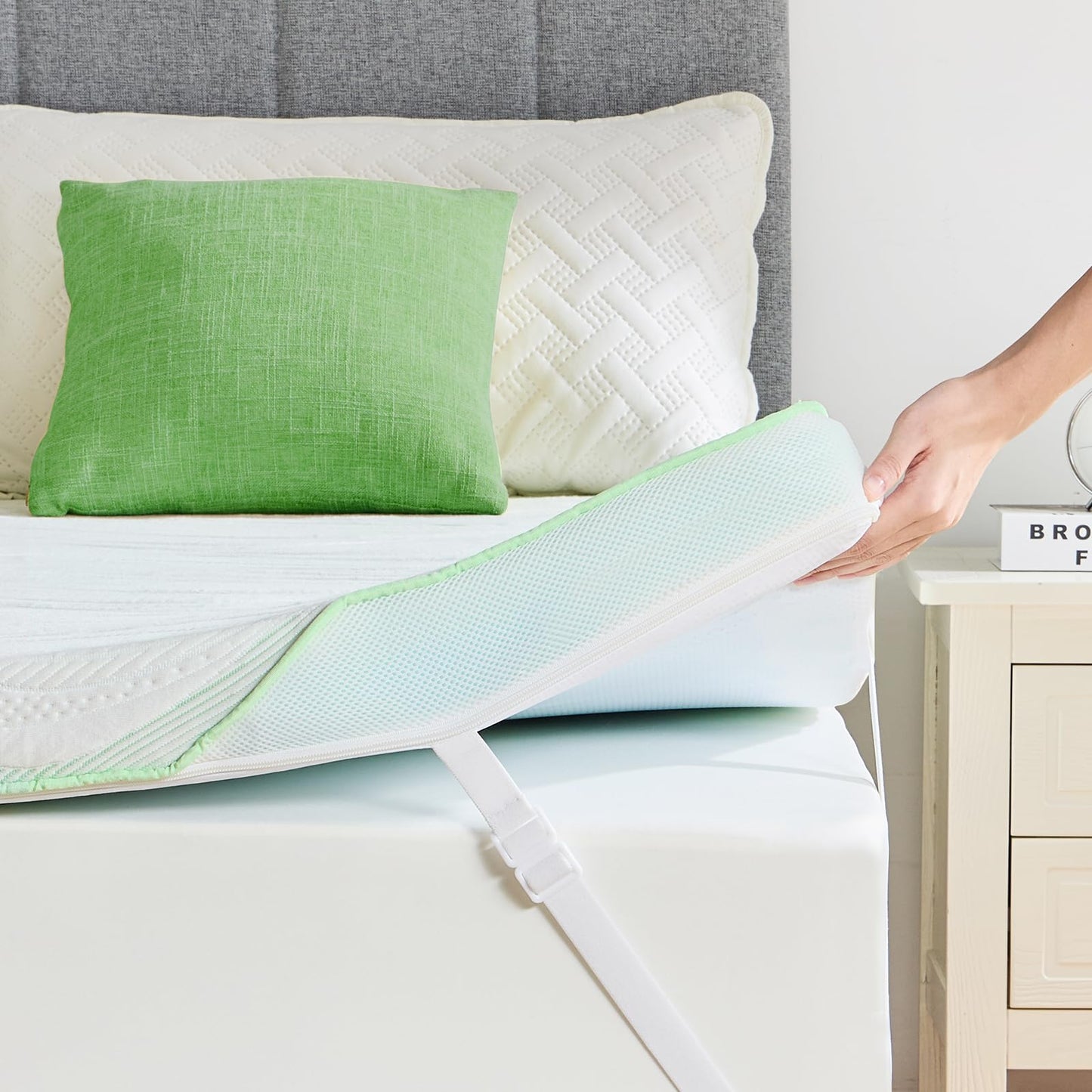 PERLECARE Twin-XL Mattress Topper, 3 Inch Dual Layer Gel Memory Foam Bed Topper with Bamboo Cover, Medium Firm Support for Pressure Relief, Removable Washable Cover, Non-Slip Design