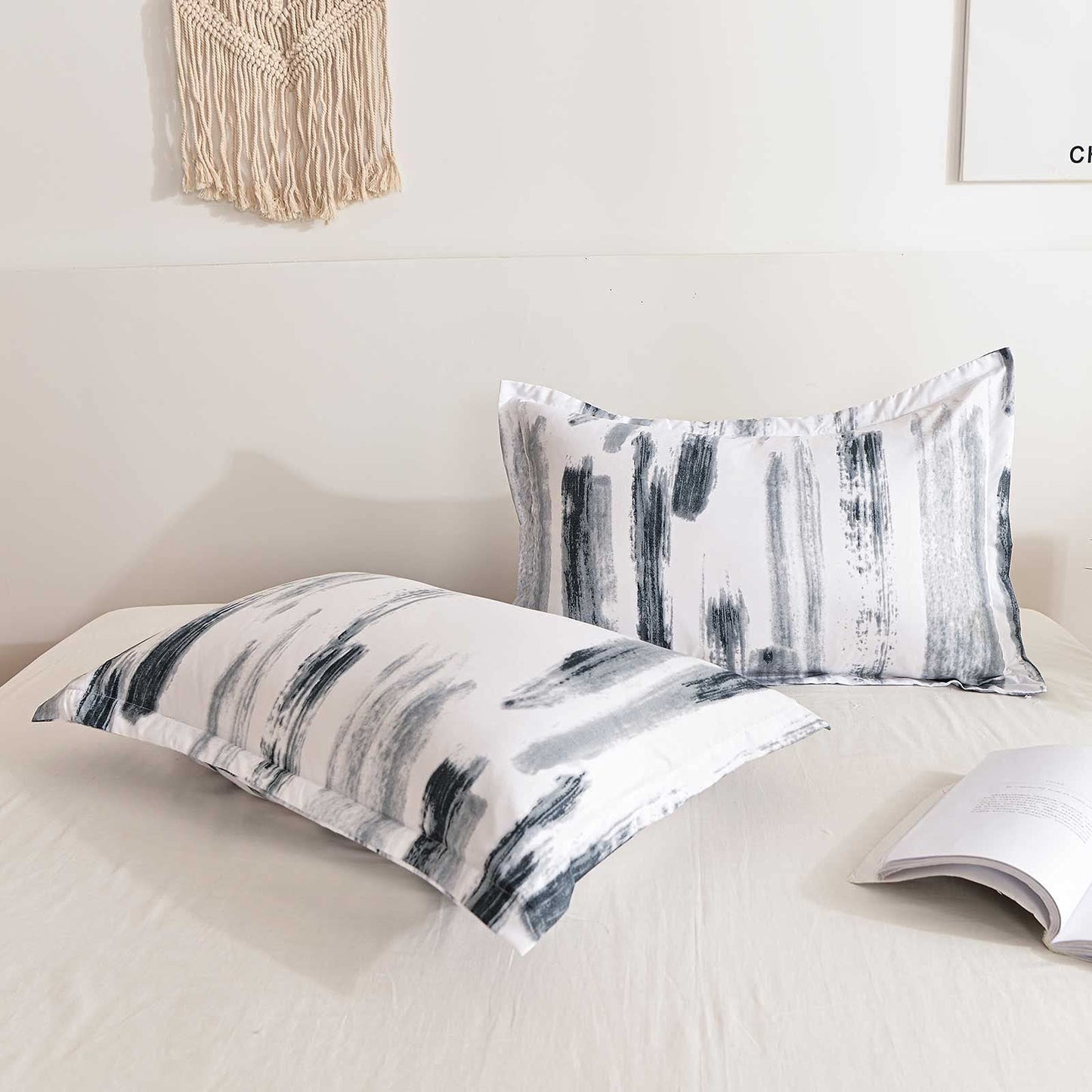 Nanko Queen Comforter Set 3pc, Art Grey White Printed Pattern Reversible Down Alternative Microfiber Bedding - All Season Duvet and 2 Pillowcases Bed Sets Modern for Women Men, Size 88 x 90 Gray