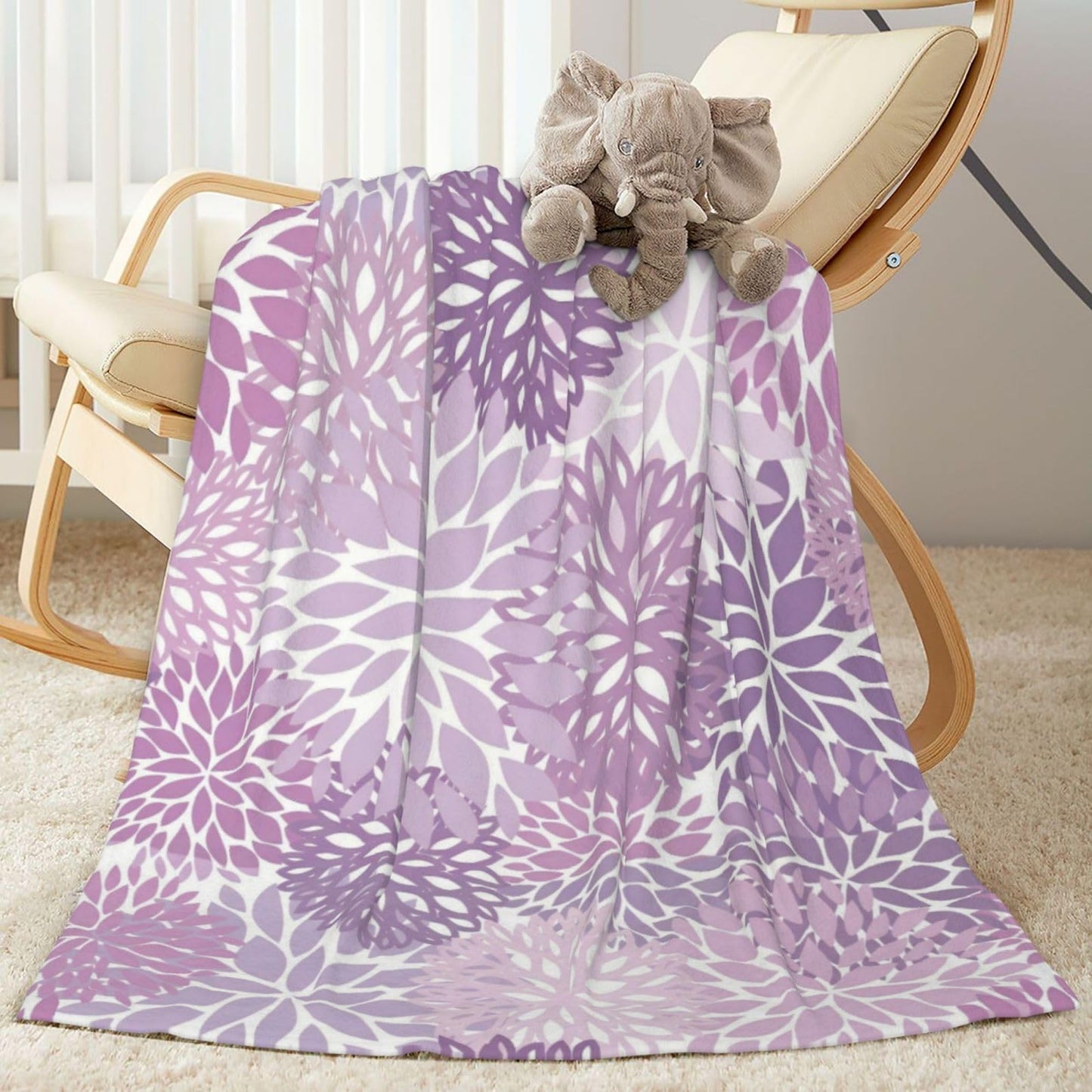 Perinsto Purple Chrysanthemum Floral Throw Blanket Ultra Soft Warm All Season Daisy Flowers Decorative Fleece Blankets for Bed Chair Car Sofa Couch Bedroom 50"X40"