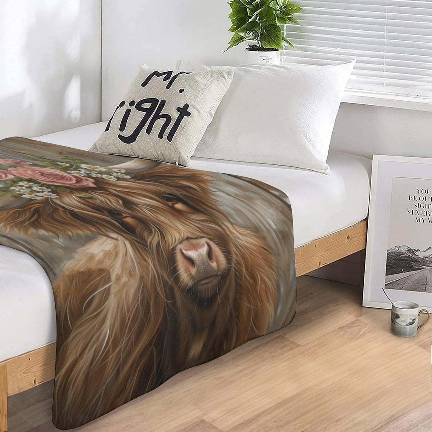 Highland Cow Blanket, Floral Crown Bull Throw, Soft Cozy Fleece Blankets for Kids Women Girls, Rustic Farmhouse Western Decor for Room Couch & Bed Birthday Gifts 50x60in