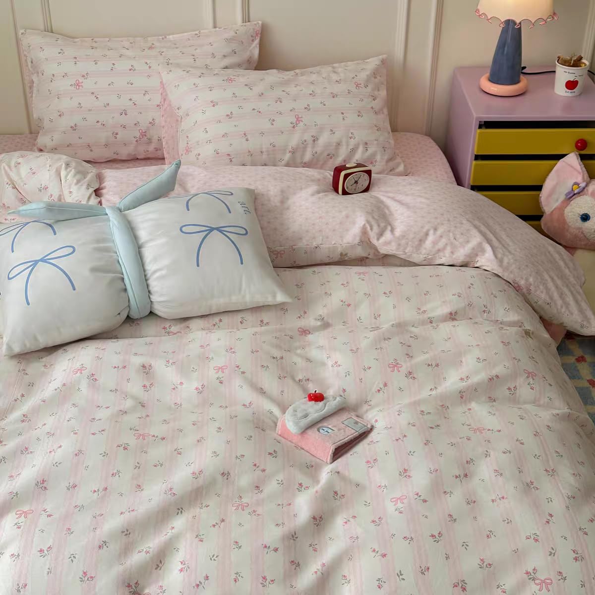 Sedefen Striped Duvet Cover Queen Size Pink Floral On White Bedding Set with Bow Pattern 3 Pieces Kids Boys Girls Cute Bowknot Reversible Princess Style Soft Duvet Cover Set with Zipper Closure