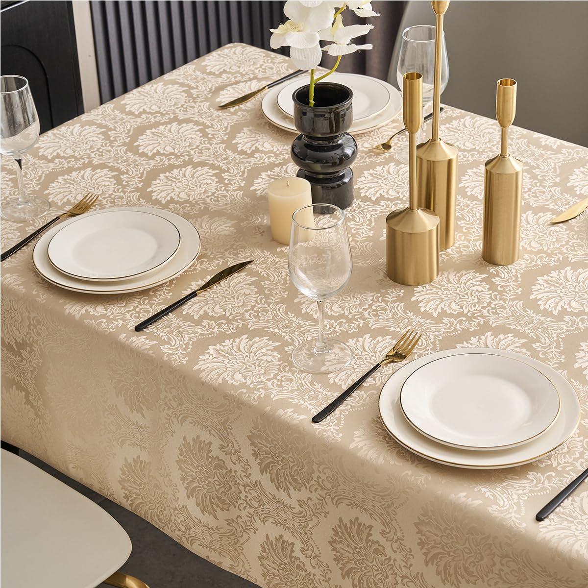 Romanvicky Damask Jacquard Rectangular Tablecloth, Champagne Gold Floral, Spill-Proof Stain Resistant Wrinkle Free Table Cover for Banquet Dining Holiday Party Decor, 52x70 Inch