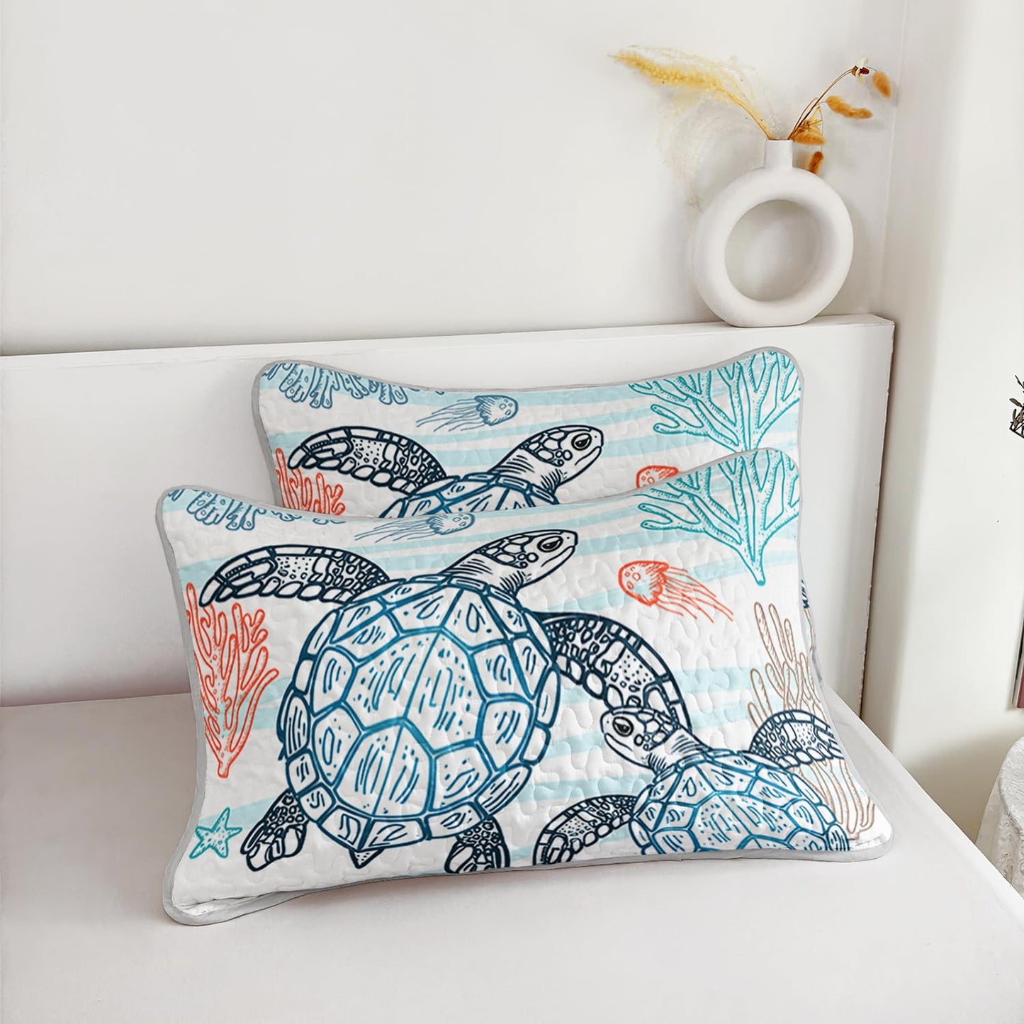HOSIMA Sea Turtle Queen Size Bedding Set,Corals Jellyfish Starfish Pattern Lightweight Quilt,Ocean Themed Bedding for Beachy Room Decor Aesthetic with 2 Pillowcases.