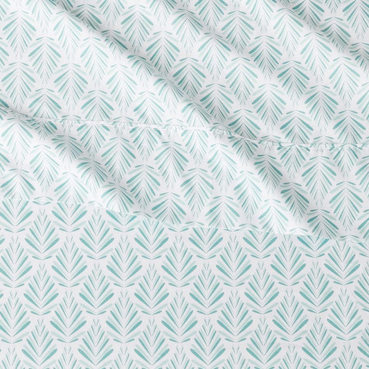 Amazon Basics Lightweight Breathable Brushed Microfiber 4-Piece Bed Sheet Set with 14-Inch Deep Pockets, Wrinkle Resistant, Queen, Aqua Fern, Printed