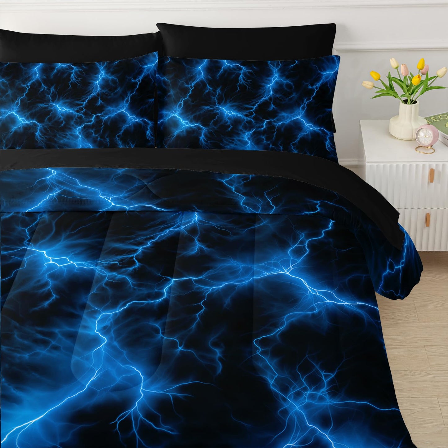 QOOMO Blue Lightning 7 Pieces Comforter Set Queen Size,Lightning Bedding Set for Kids-Include 1 Comforter,1 Fitted Sheet,1 Flat Sheet,2 Printing Pillowcases and 2 Black Pillowcases
