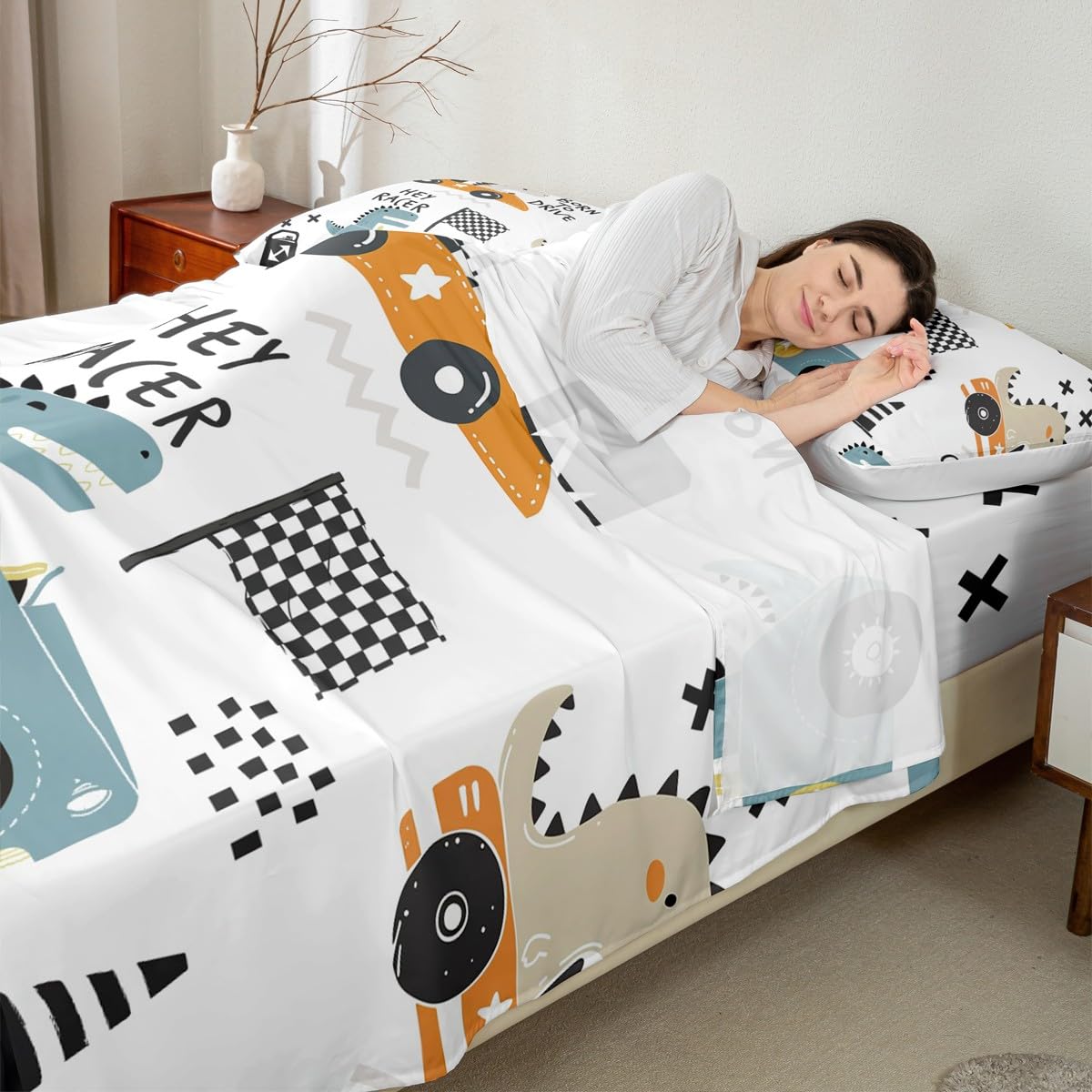 Cartton Car Kids Sheet Set Racing Sports Game Bed Sheets Set Decor Cute Dinosaur Racer Sheets with Deep Pocket Fitted Sheet Gift for Racing Lover White Blue Bedding Set Bedroom Quilt Cover 4Pcs Full
