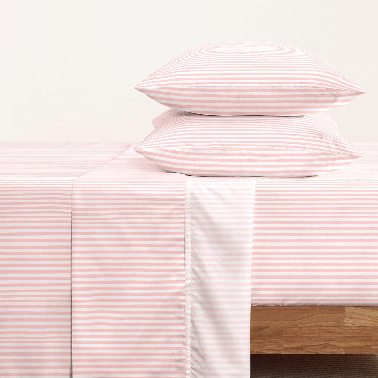 Wake In Cloud - Striped Bed Sheets, 4-Piece Sheet Set, Ticking Vertical Pin Stripe Modern Farmhouse Pattern Printed Bedding, Deep Pocket, Pink White, Queen Size