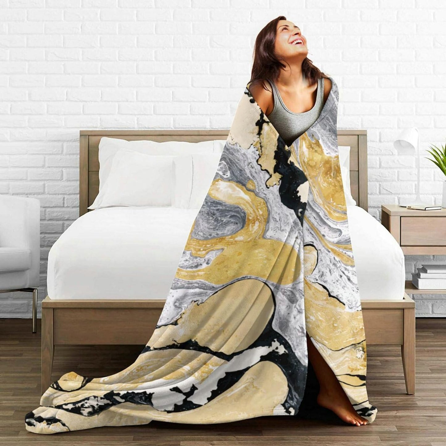 HGOD DESIGNS Gold Golden and Silver Marble Ink Abstract Painting Flannel Fleece Bed Blanket Throw Blanket Lightweight Cozy Plush Blanket for Bedroom Living Rooms Sofa Couch 40"x50"