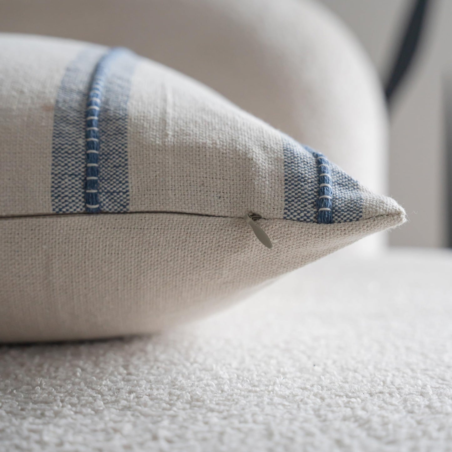 Cethom Boho Throw Pillow Covers 18x18 Set of 2, Beige and Blue Striped Decorative Pillow Cases for Couch Chair Bed, Textured Farmhouse Accent Cushion Covers for Living Room Bedroom Sofa Home Decor