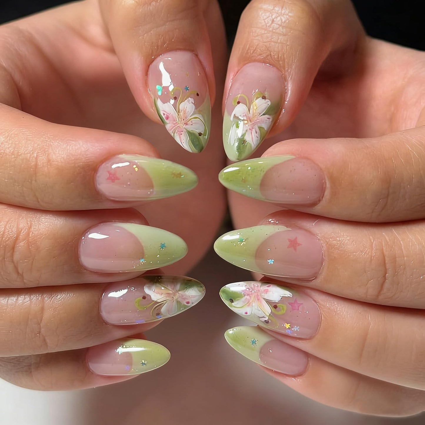 24Pcs Green French Tip Press on Nails Medium Almond Flower Fake Nails with Colour Star Glitter Design Spring False Nails Full Cover Artificial Glue on Nails Glossy Stick on Nails for Women Manicure