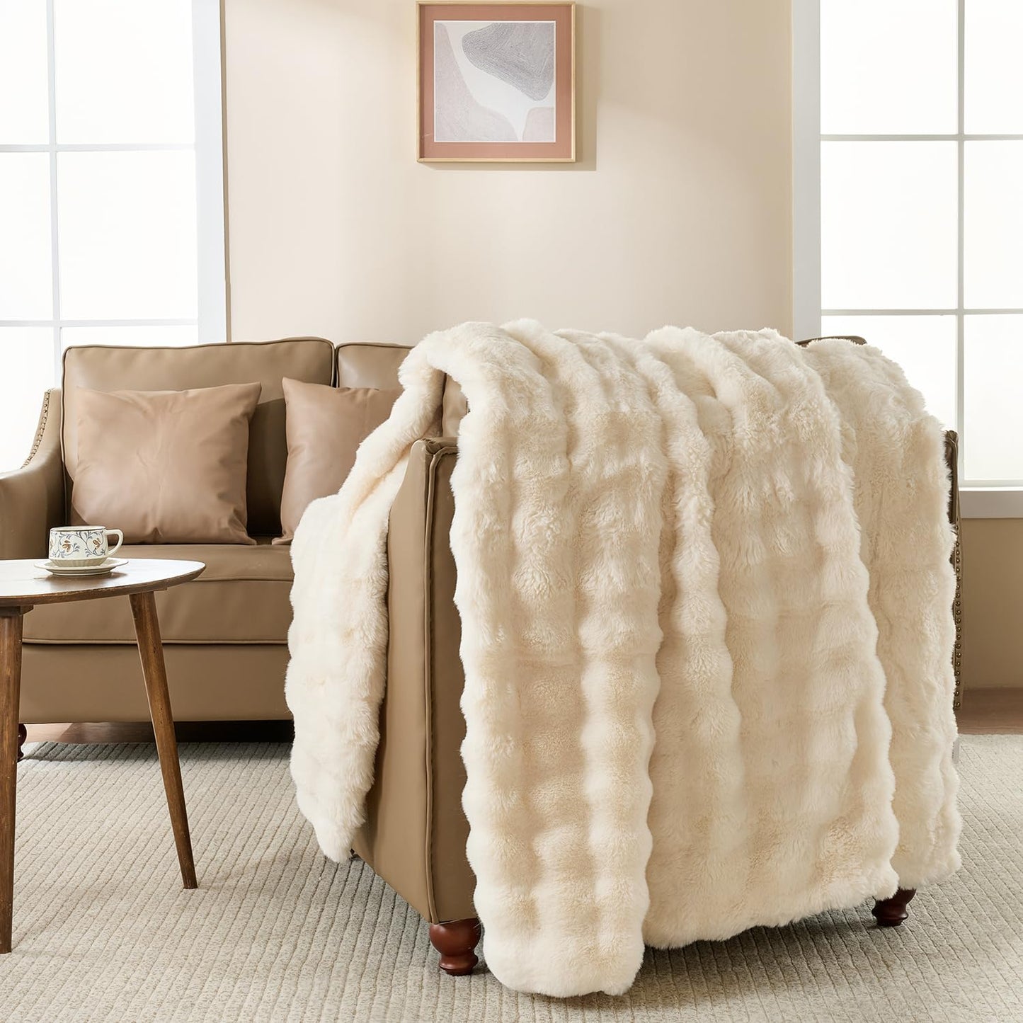 Wajade Fluffy Faux Fur Throw Blanket for Couch Bed, Luxury Soft Thick Fuzzy Plush Bubble Blanket, Warm Cozy Blanket for Sofa Chair, Ivory White 50x60
