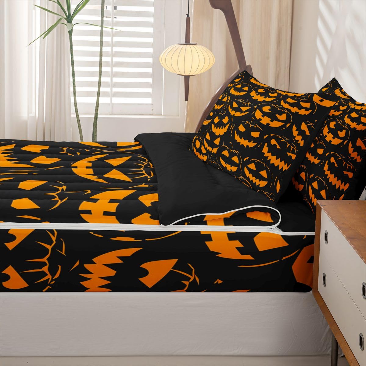 Feelyou Spooky Pumpkin Zipper Bedding Queen Halloween Themed Bedding Sets for Kids Boys Girls Trick or Treat Comforter Set with Fitted Sheet 2 Pillowcases Graveyard One Zipper Bed Set for All Seasons