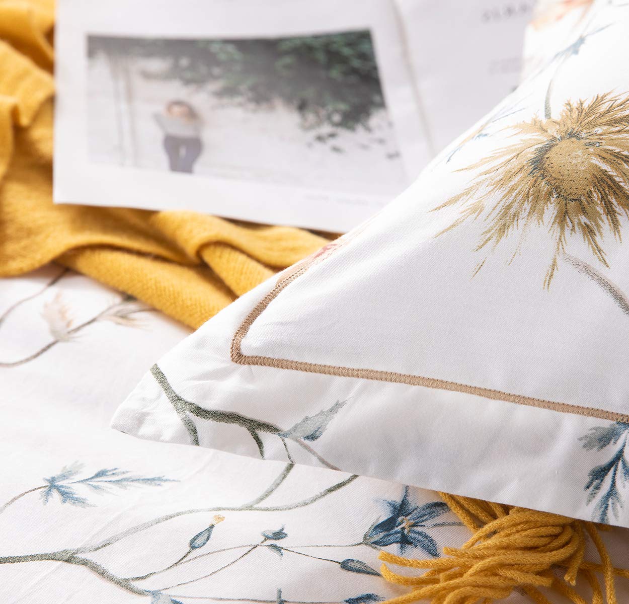 SLEEPBELLA Comforter Queen Size, 600 Thread Count Cotton White Printed with Blue & Blush Flowers Cotton Comforter Set,Down Alternative Bedding Set 3Pcs(Queen, White Floral)