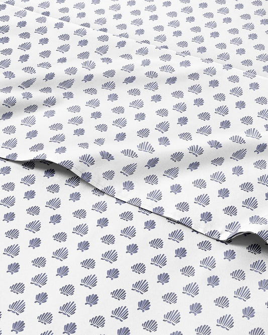 Coastal Bed Sheets - 1 Flat & 1 Fitted Sheet & 2 Pillowcases w/ Deep Pockets - Wrinkle & Fade Free Beach Themed Bed Set - Blue Sea Shell Bedding - Ultra-Soft, Breathable and Cooling - King Size
