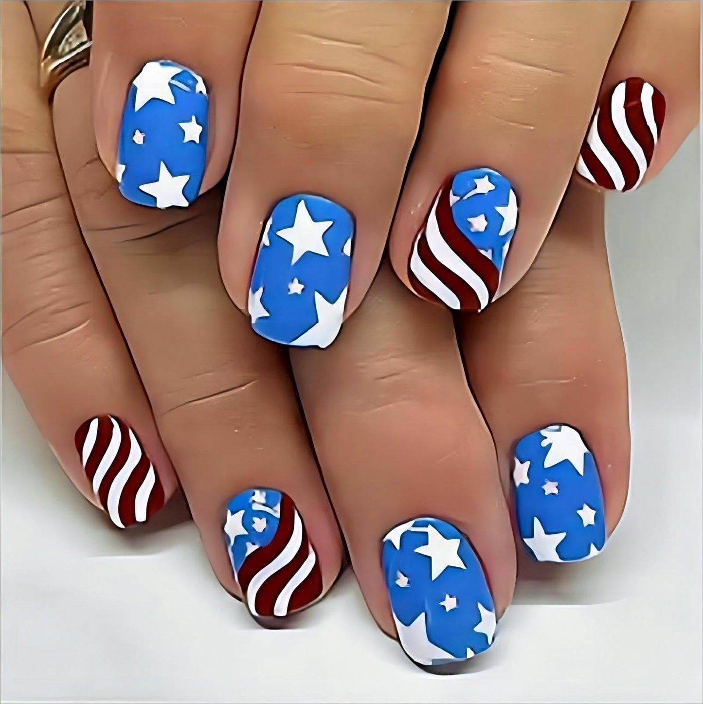250 Year Anniversary USA Press on Nails Short Square Fake Nails USA Flag Design False Nails Stick on Nail Independence Day Gel Nail Glossy Press Ons Gift for Womens 24pcs