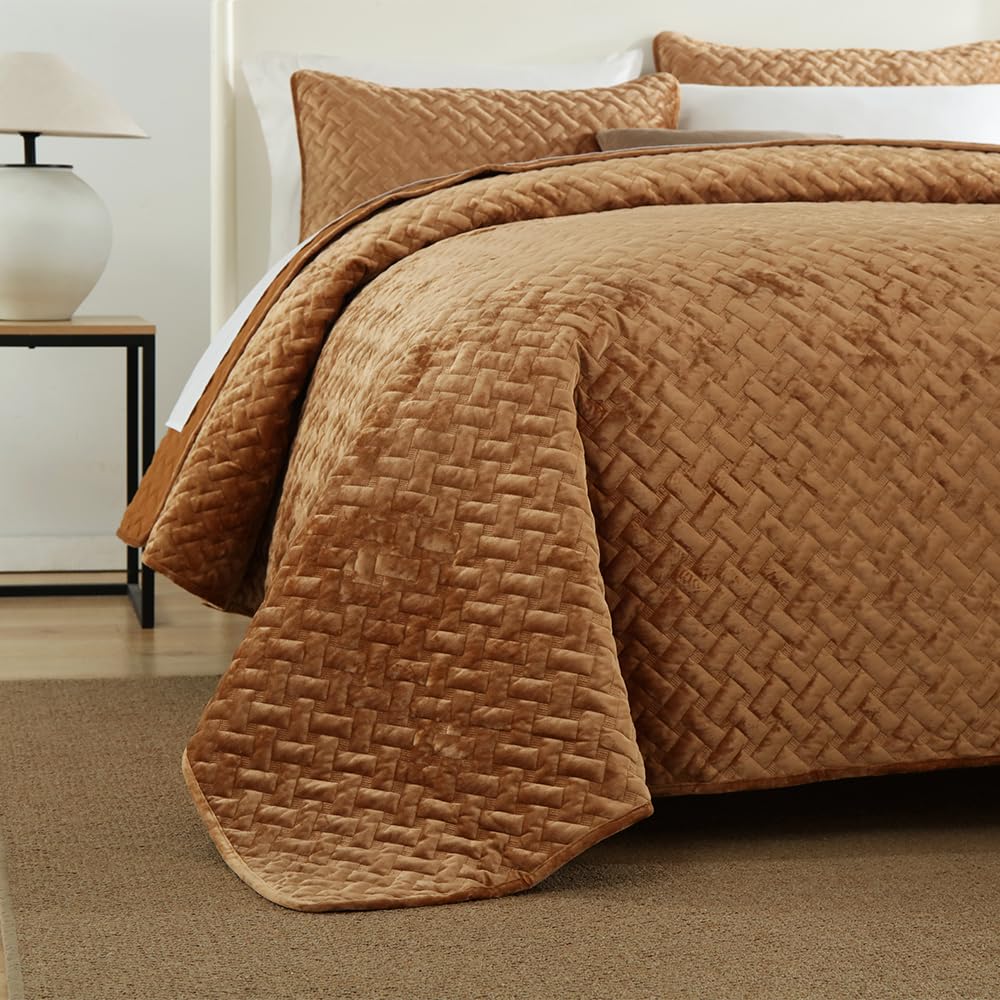 Liians Velvet Bedspread Quilt Bedding Sets,Luxury Elegant Ultra Soft Velvet Comforters Coverlet Blankets,Weave Stitching Pattern Cotton Quilted Bedspread for All Seasons,Taupe,King Size