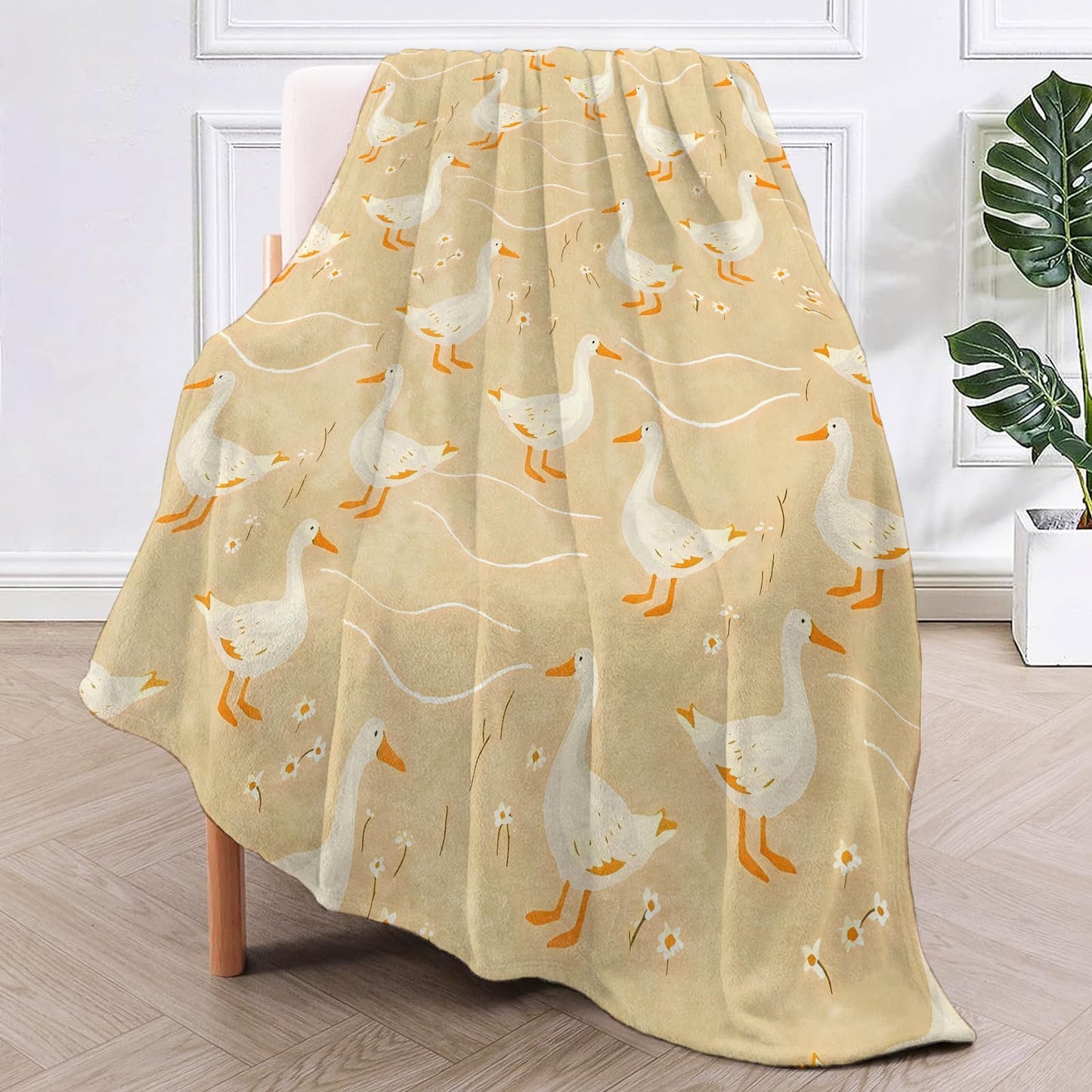 TRYYN Rustic Duck Pattern Throw Blanket for Couch Outdoor Camping Bedroom Decor, Cute Farm Animal Daisy Design, Super Soft Cozy Warm Fluffy Fleece Blankets Gifts for Kids Adults, 60x50 Inch