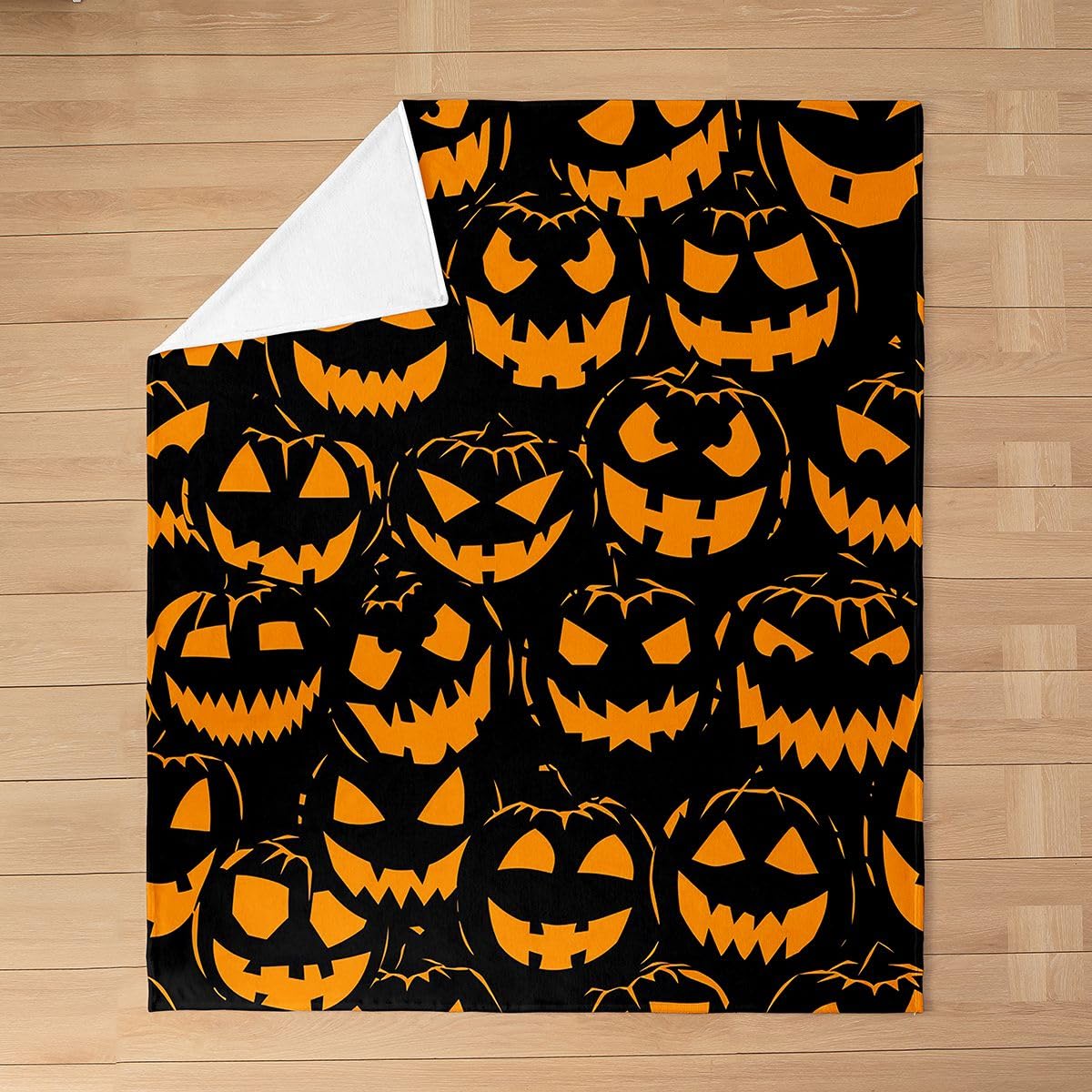 Feelyou Spooky Pumpkin Fleece Throw Blanket Halloween Themed Flannel Blanket Plush Fuzzy Trick or Treat for Bed Couch Chair Living Room Graveyard 40"x50" Orange and Black Bedroom Decor