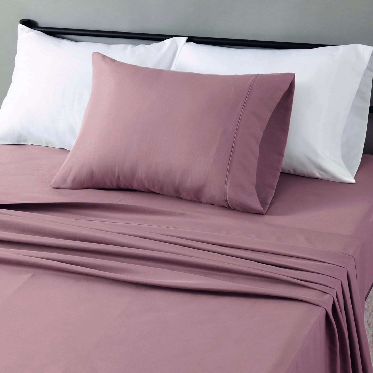 Amazon Basics Lightweight Super Soft Breathable Wrinkle-Free Microfiber 3-Piece Bed Sheet Set, Twin XL, Rose, Solid