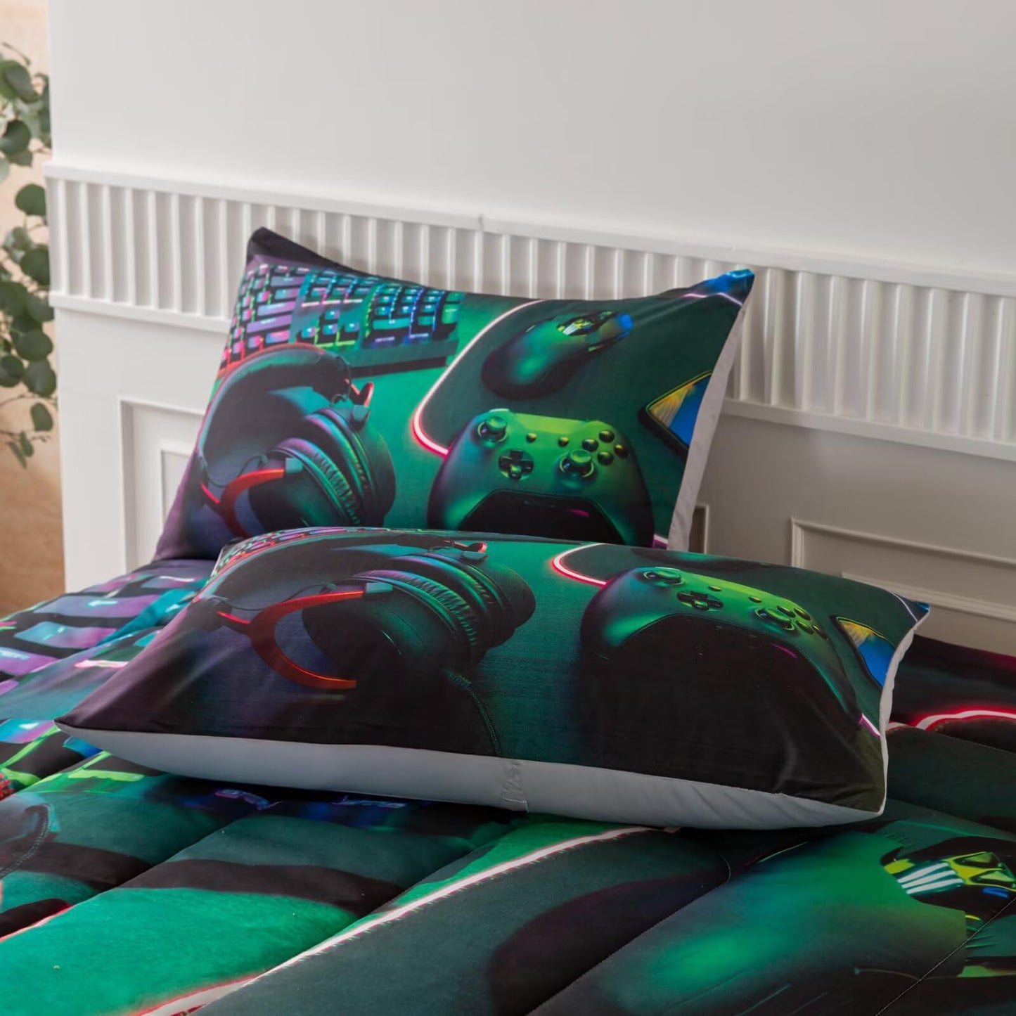 GRAT TIOC Gamer Comforter Sets for Teen Boys,Gaming Bedding Sets Twin,Video Game Bedspread,Game Gamepad Bedrooom Bed Set,Controller Gamer Home Decor 3 Piece