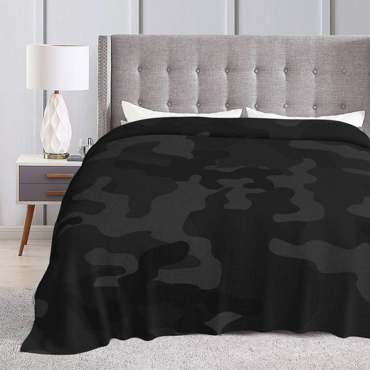 Perinsto Black and Grey Camouflage Throw Blanket Ultra Soft Warm All Season Military Camo Decorative Fleece Blankets for Bed Chair Car Sofa Couch Bedroom 60"X50"