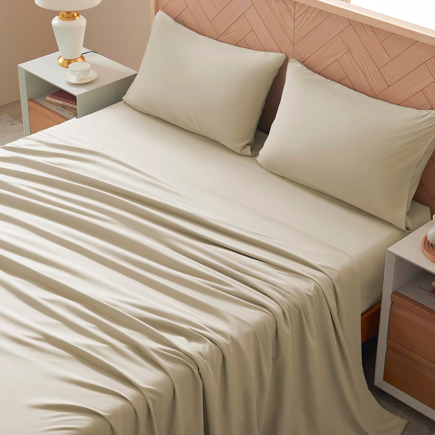 USXIBEI Queen Size 4 Piece Sheet Set - Comfy Breathable & Cooling Bed Sheets Set, Soft and Wrinkle Free, Deep Pockets, Easy & Secure Fit, Hotel Luxury Bedding - Oeko-Tex - Beige