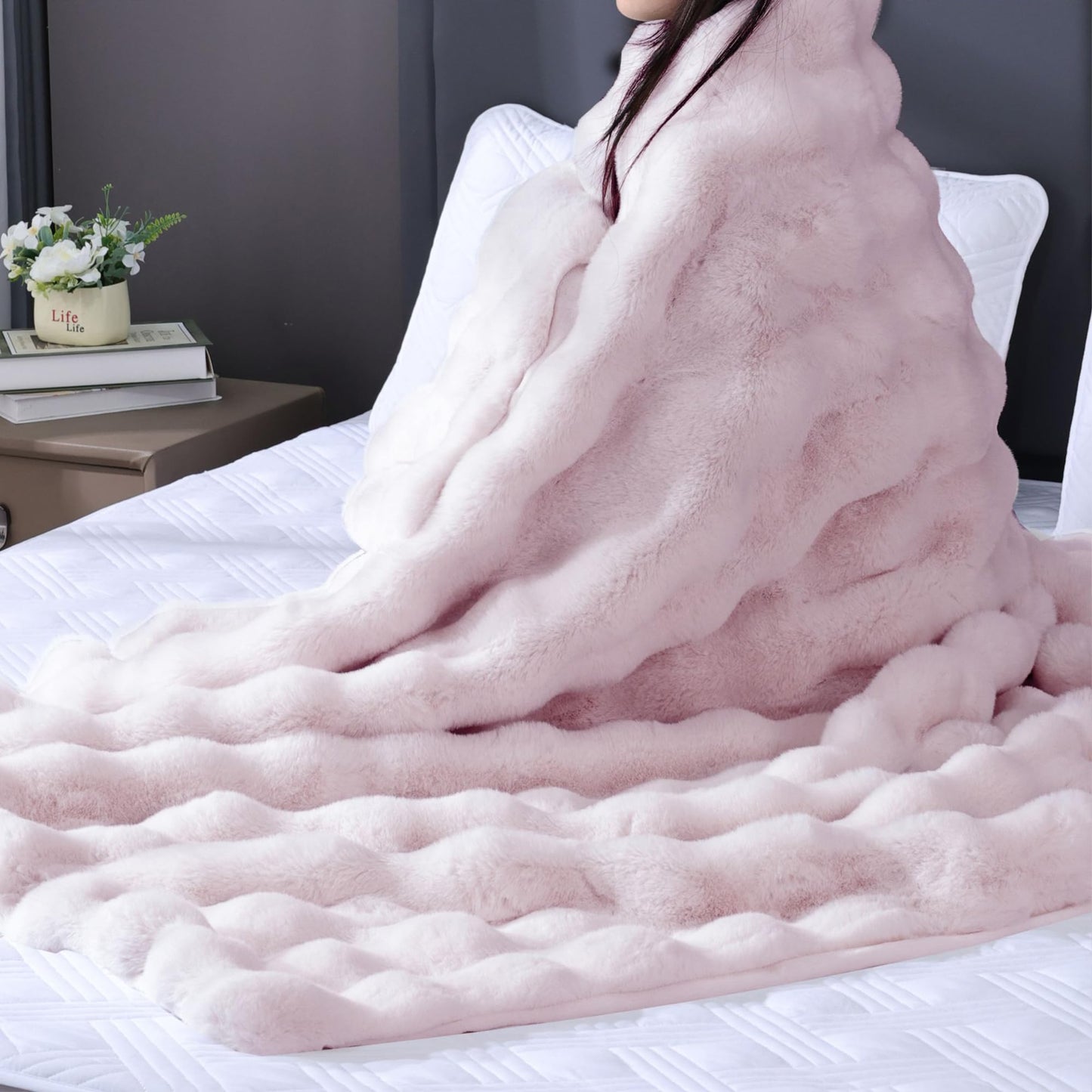 BlanketSolution Fluffy Pink Fuzzy Throw Blankets for Sofa Bedroom Living Room Faux Fur Rabbit 60x80 Decorative Cozy Throw Blanket for Couch Apartment Decor 860 GSM